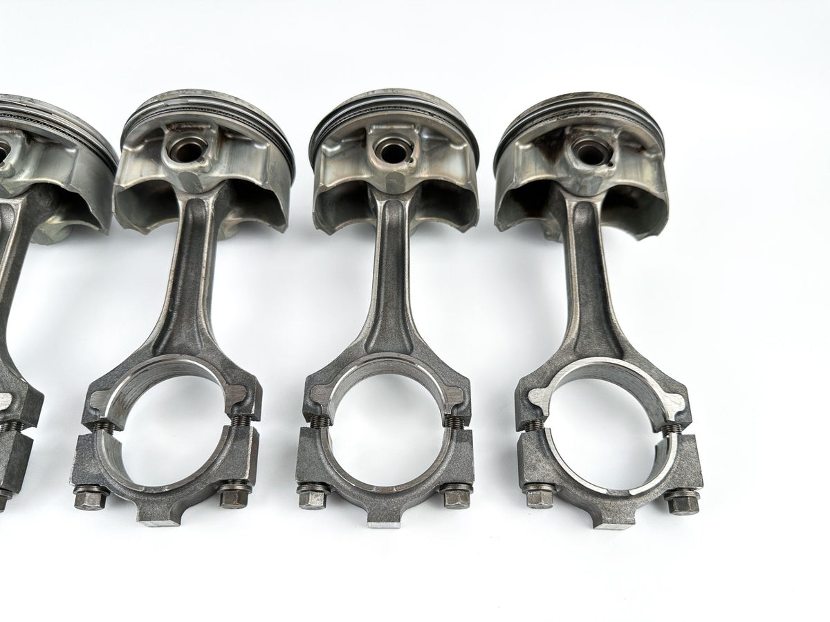 2003 Yamaha 225 HP 4 Stroke Outboard Piston & Connecting Rod Set 69J-11631-00-B0 OEM