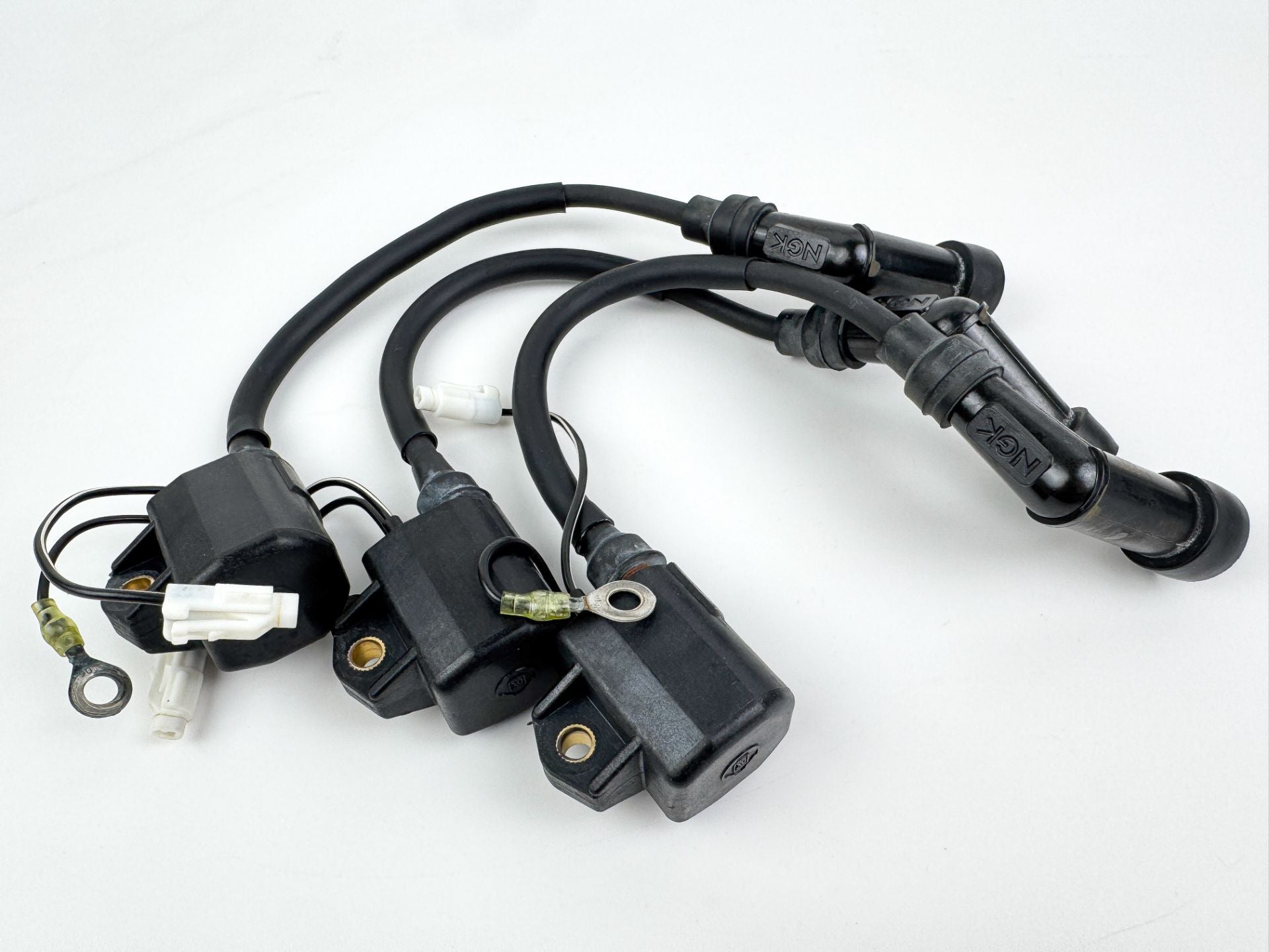 2007 Mercury 25 HP 4 Stroke Outboard Ignition Coil Set 898103T OEM