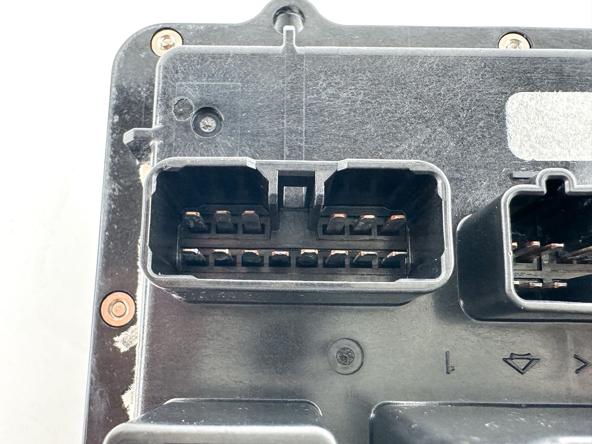 2014 Yamaha 200 HP 4 Stroke Outboard Fuse Box 6DA-82170-00-00 OEM