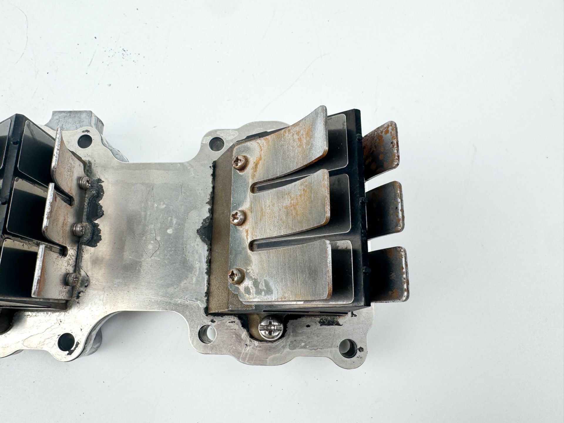 2006 Yamaha 90 HP 2 Stroke Outboard Reed Valve Assembly 688-W0004-00-00 OEM