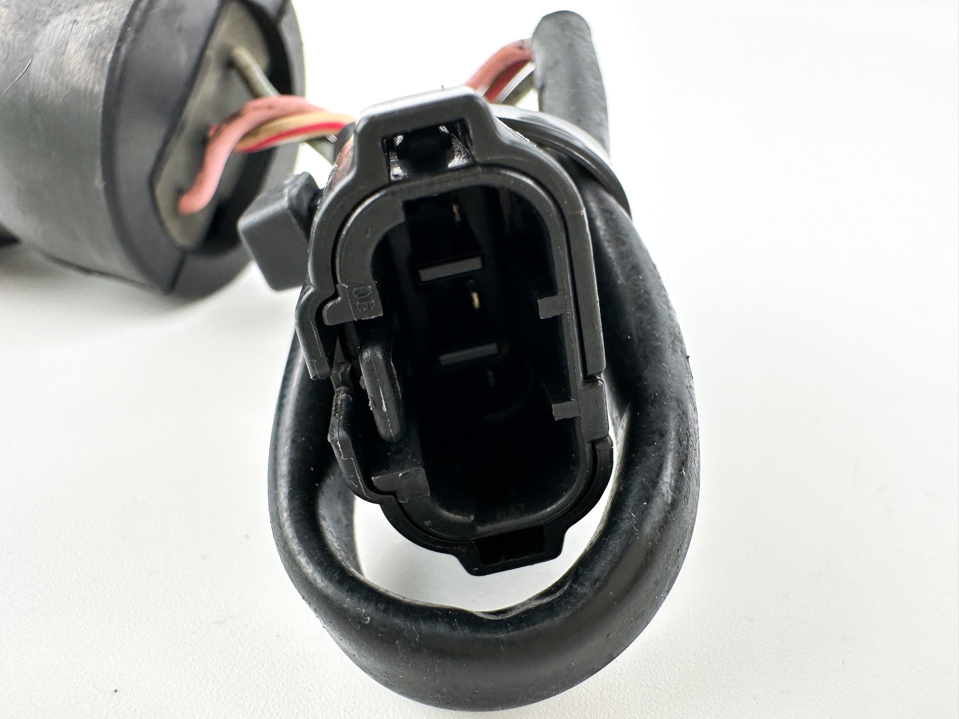 2004 Suzuki 115 HP 4 Stroke Outboard Trim Switch 37850-99E05 OEM