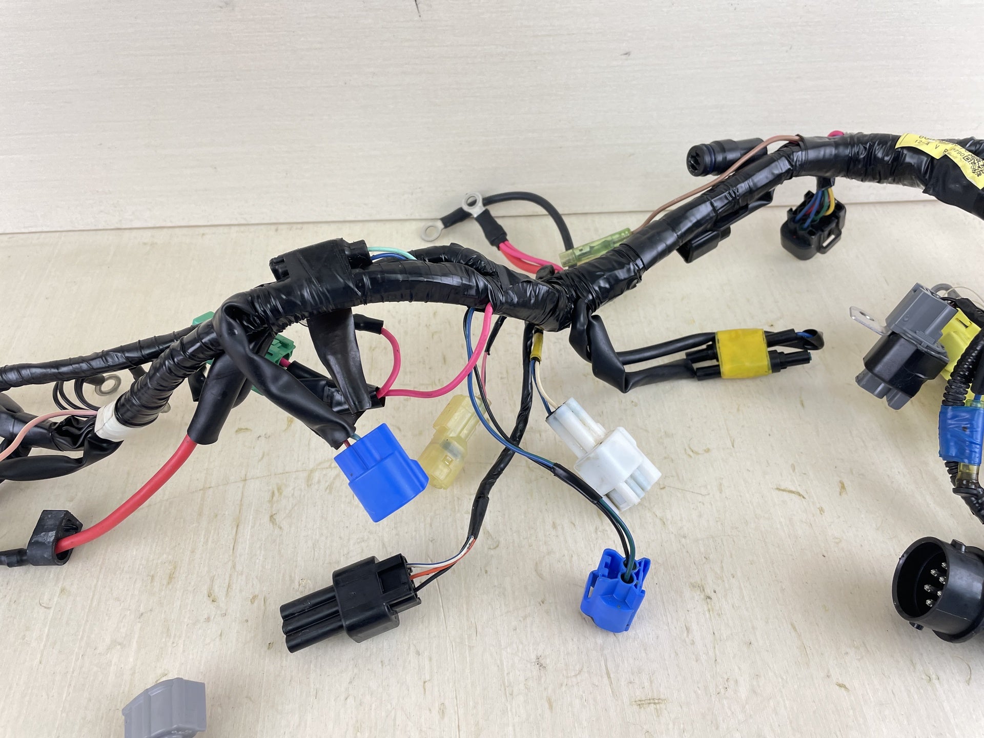 2012 Yamaha 50 60 HP 4 Stroke Outboard Engine Wire Harness 6C5-82590-70-00