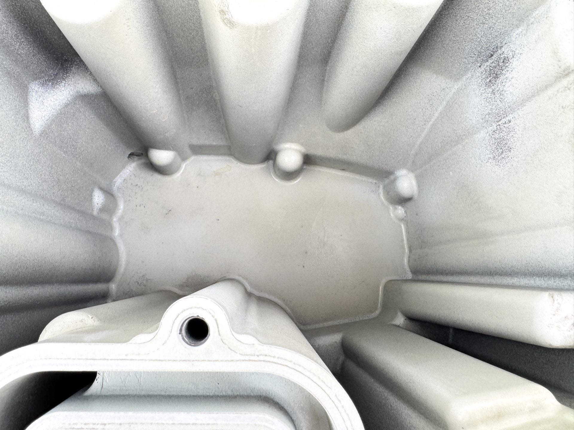 2005 Johnson Suzuki DF 140 HP 4 Stroke Outboard Oil Pan 11501-90J04-0EP OEM