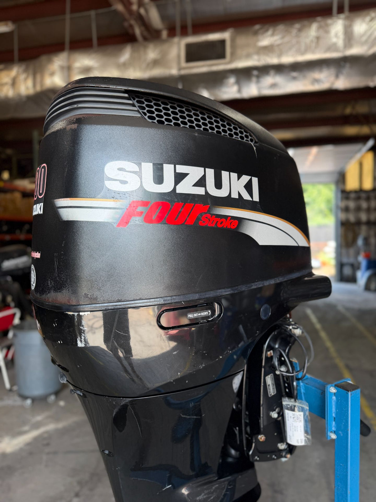 2007 Suzuki 200HP V6 4 Stroke Outboard Engine 25" Shaft - Needs Work