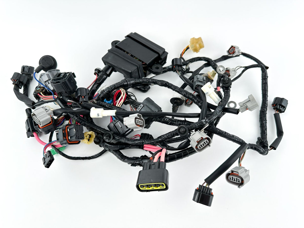 2007 Suzuki 175 HP 4 Stroke Outboard Engine Wire Harness 36610-96J10 OEM