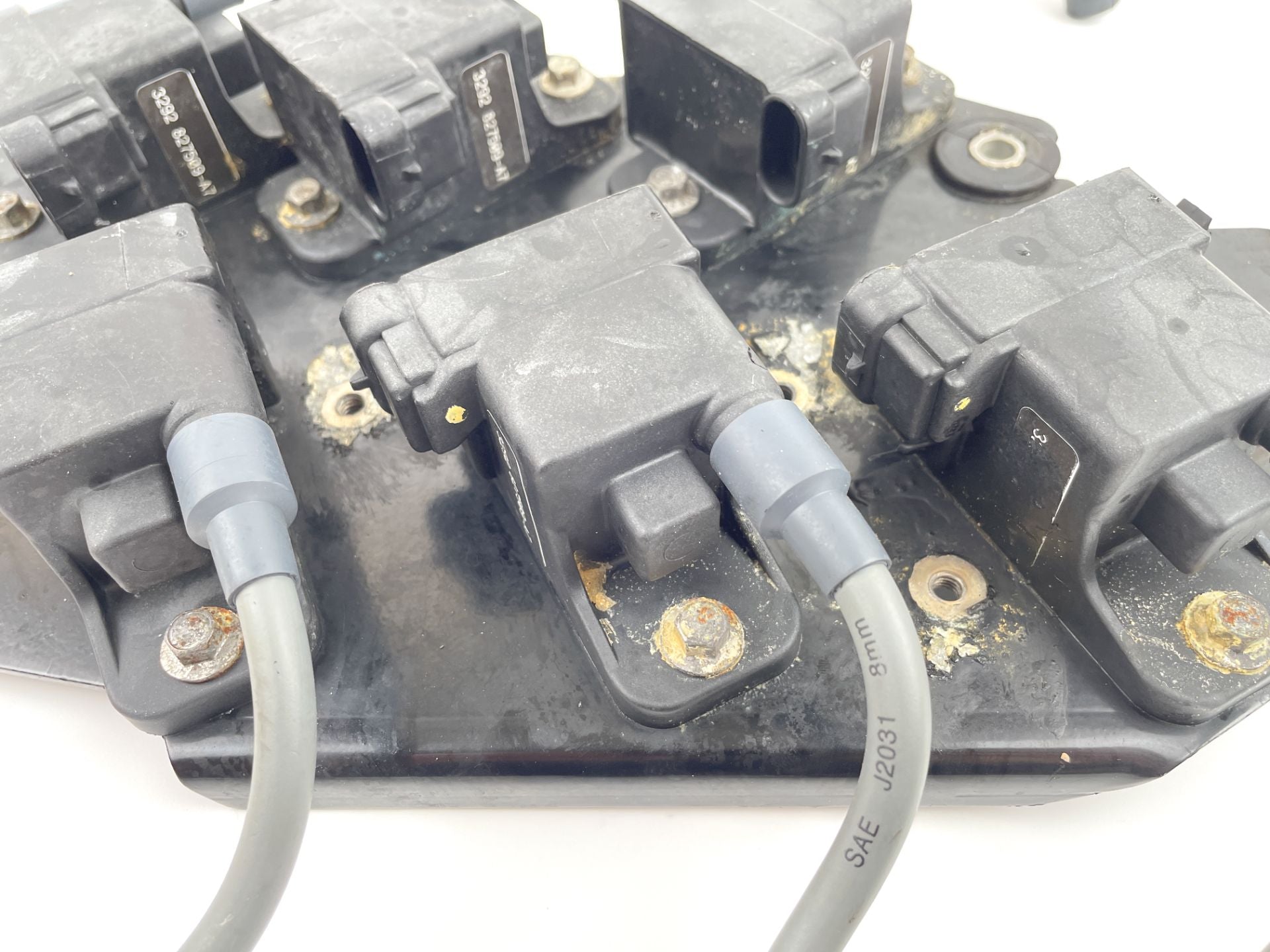 2003 Mercury 200 HP 2 Stroke Outboard Ignition Coil Set W/ Plate 827509T7 OEM