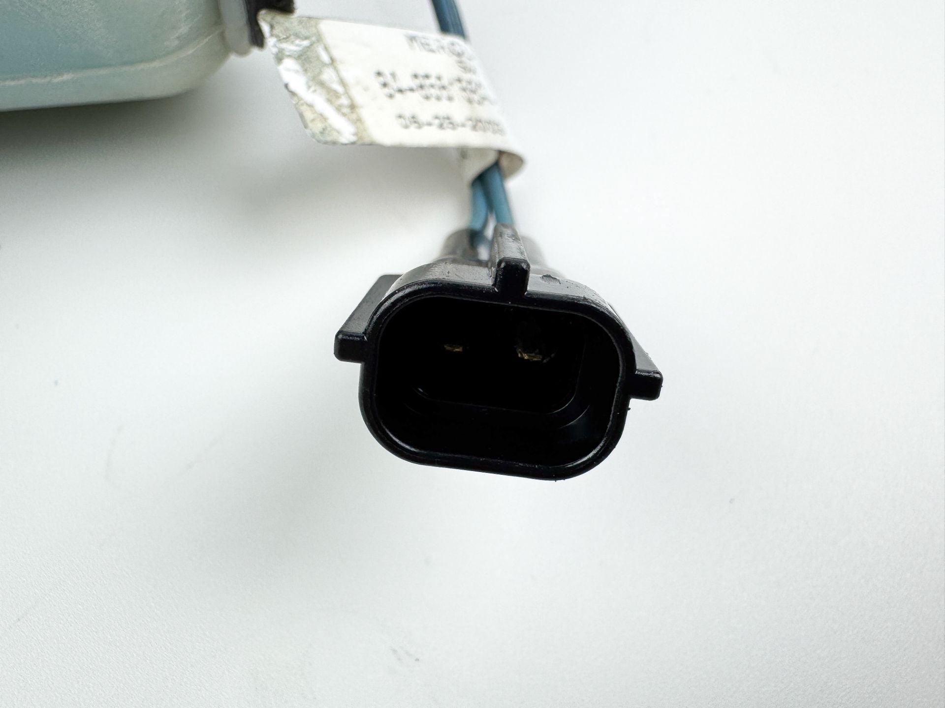 2003 Mercury 225 HP 2 Stroke Optimax Outboard Oil Tank 884525T1 OEM