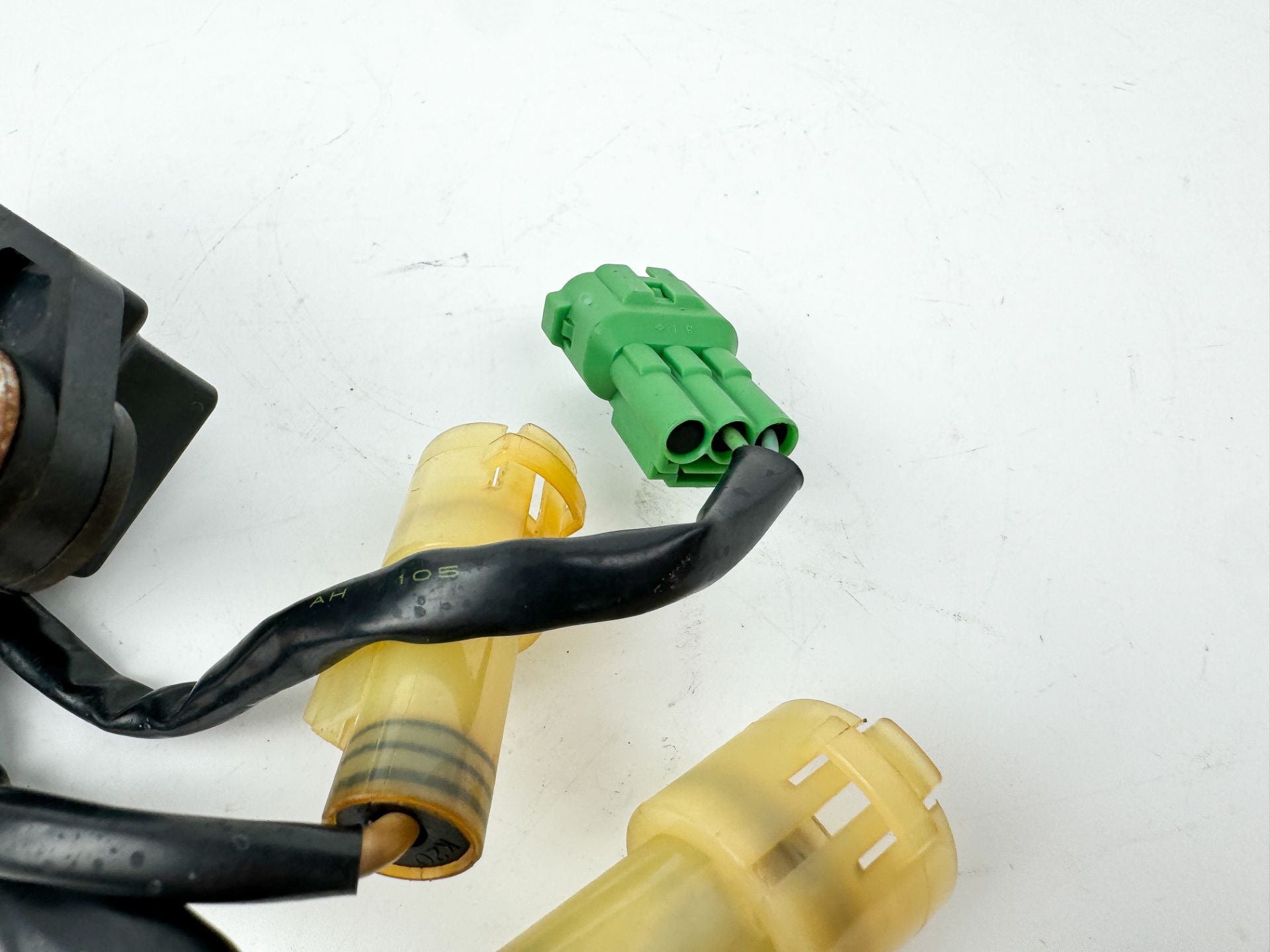 2007 Honda 135 HP 4 Stroke Outboard Trim Tilt Relay 38550-ZY6-003 OEM