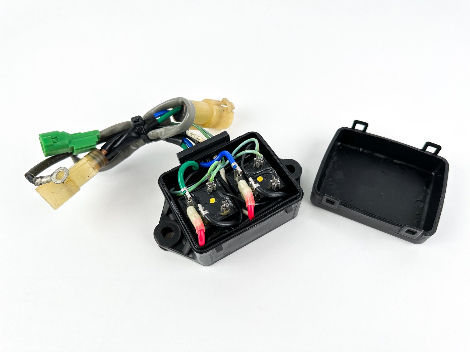 Honda 115 130 HP 4 Stroke Outboard Power Trim Tilt Relay Unit 38550-ZW5-003