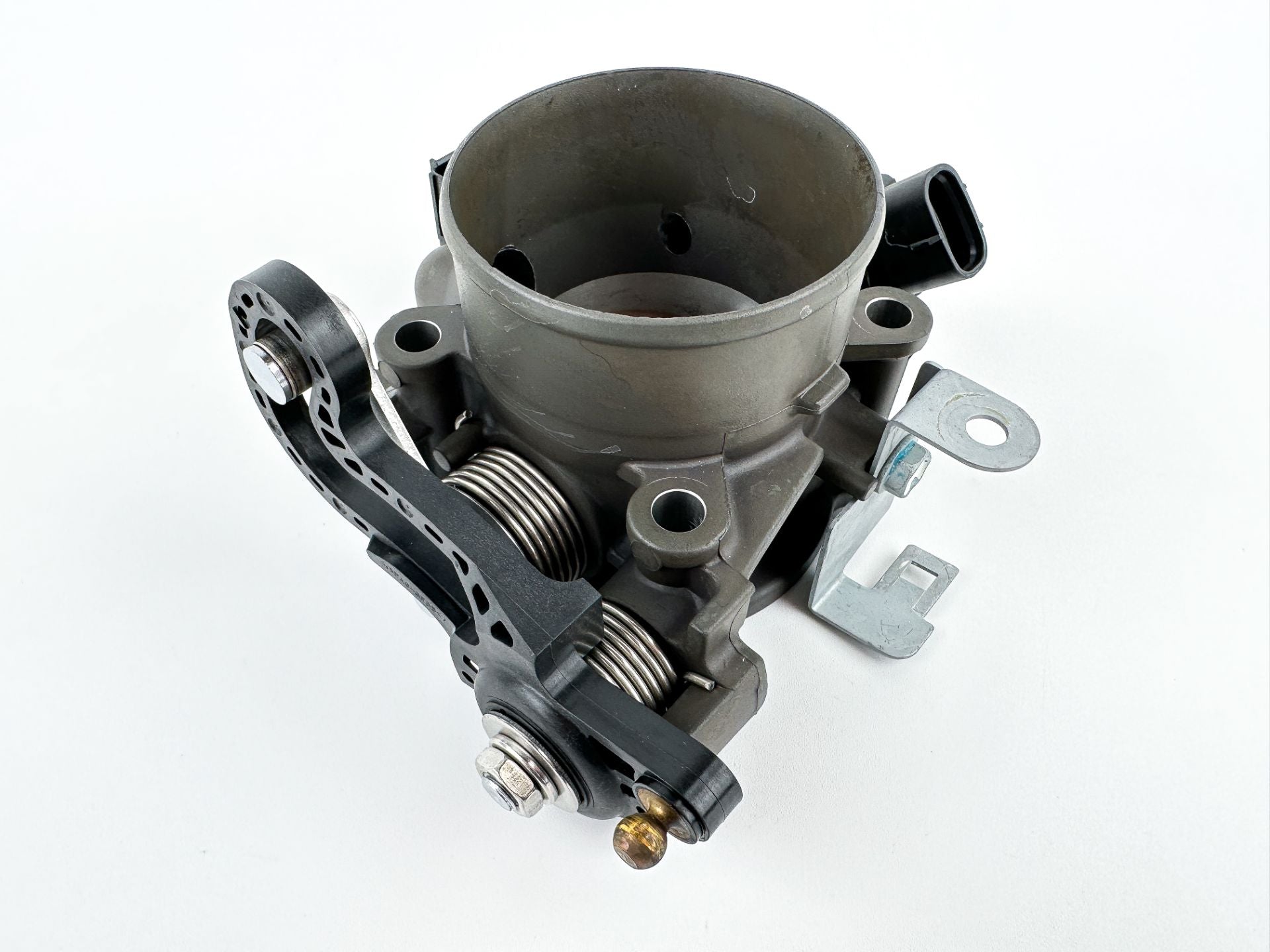 2011 Honda 135 HP 4 Stroke Outboard Throttle Body Assembly 16400-ZY6-013 OEM