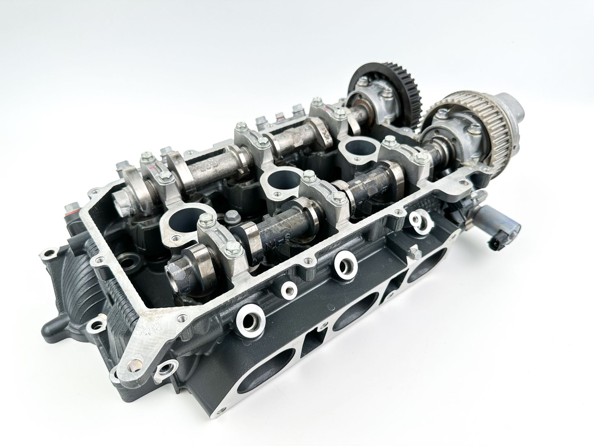 2015 Yamaha 250 HP 4 Stroke Outboard Starboard Cylinder Head 6CE-W009A-01-9S OEM