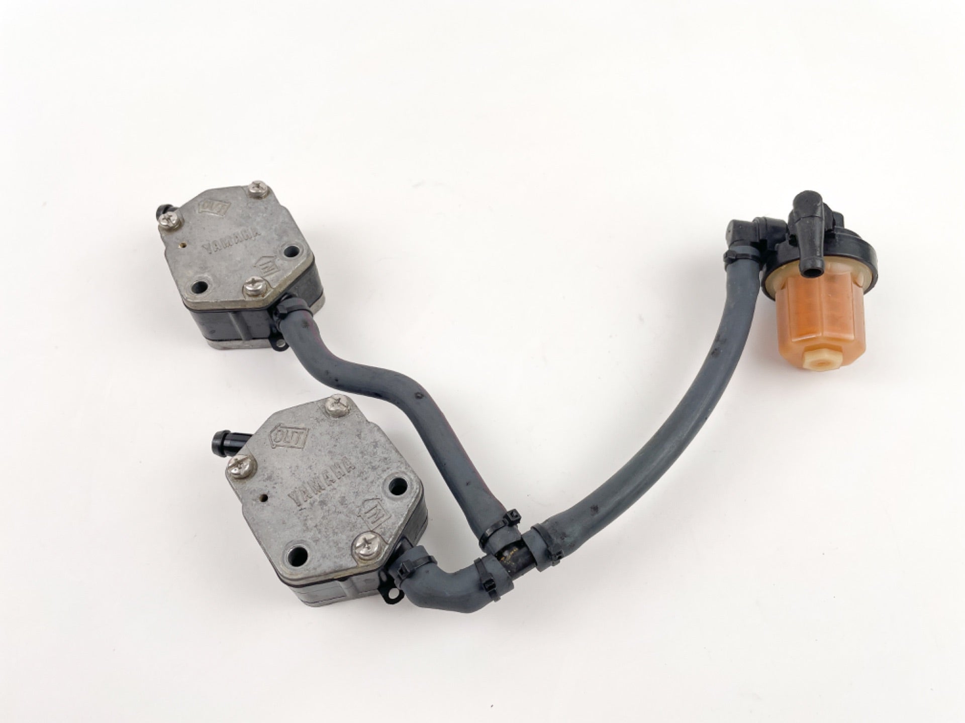 2002 Yamaha 150 HP 2 Stroke Outboard Fuel Pump W/ Filter Assembly 6E5-24410-03-00 OEM