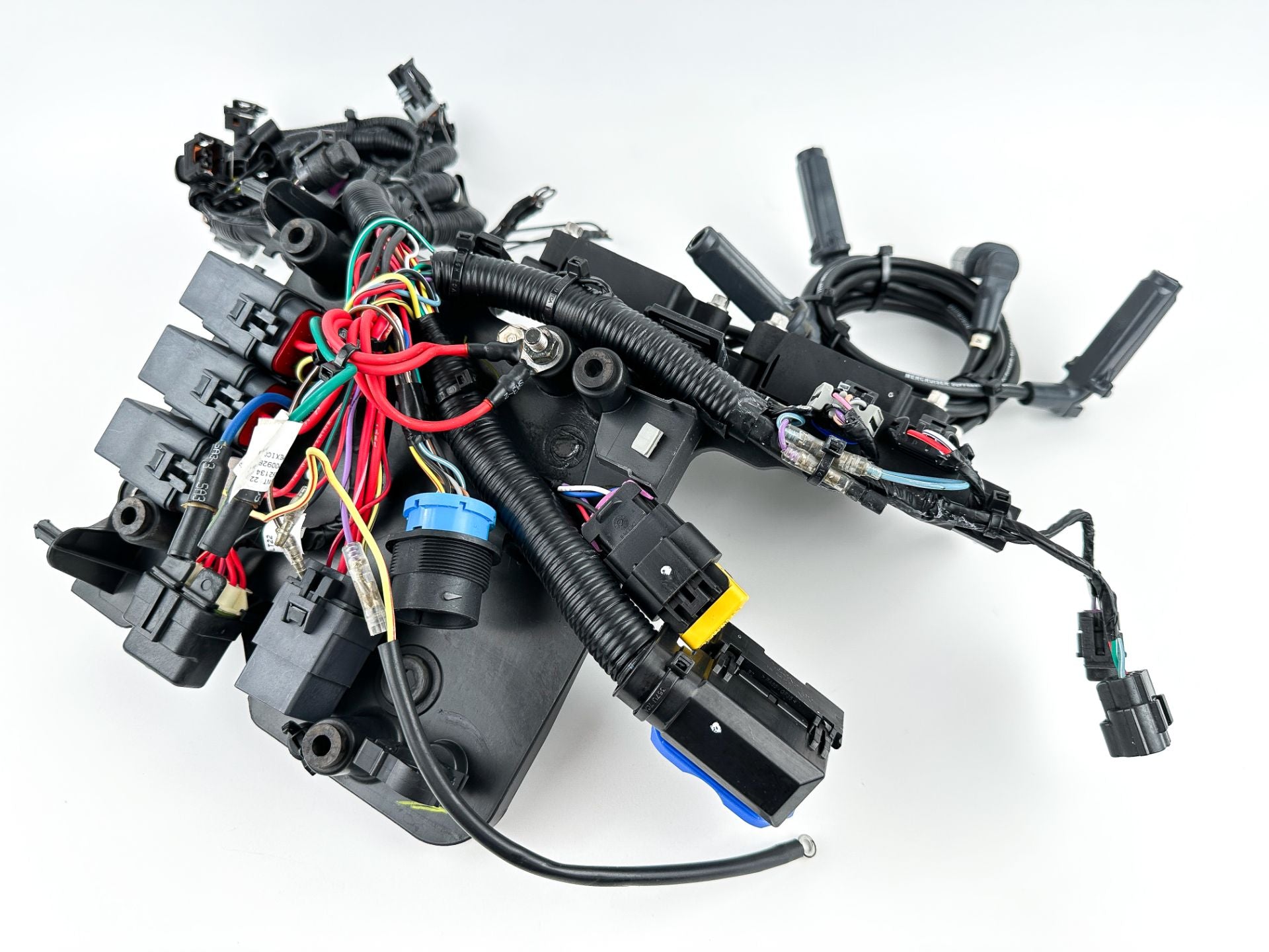 2018 Mercury 115 HP 4 Stroke Outboard Wire Harness W/ Regulator and Ignition Coils 8M0088060