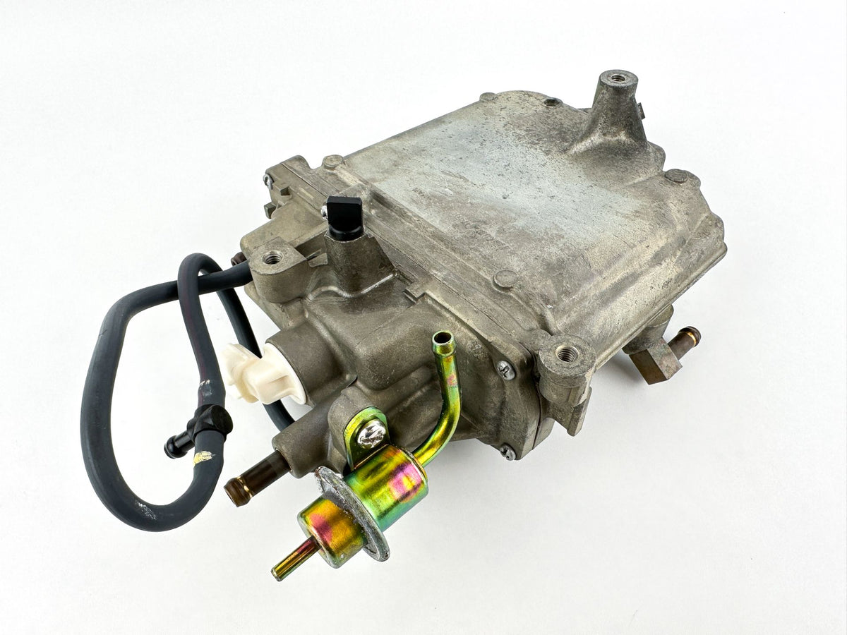 2007 Yamaha 150 HP 4 Stroke Outboard VST Float Chamber Assembly 63P-14180-01-00 OEM