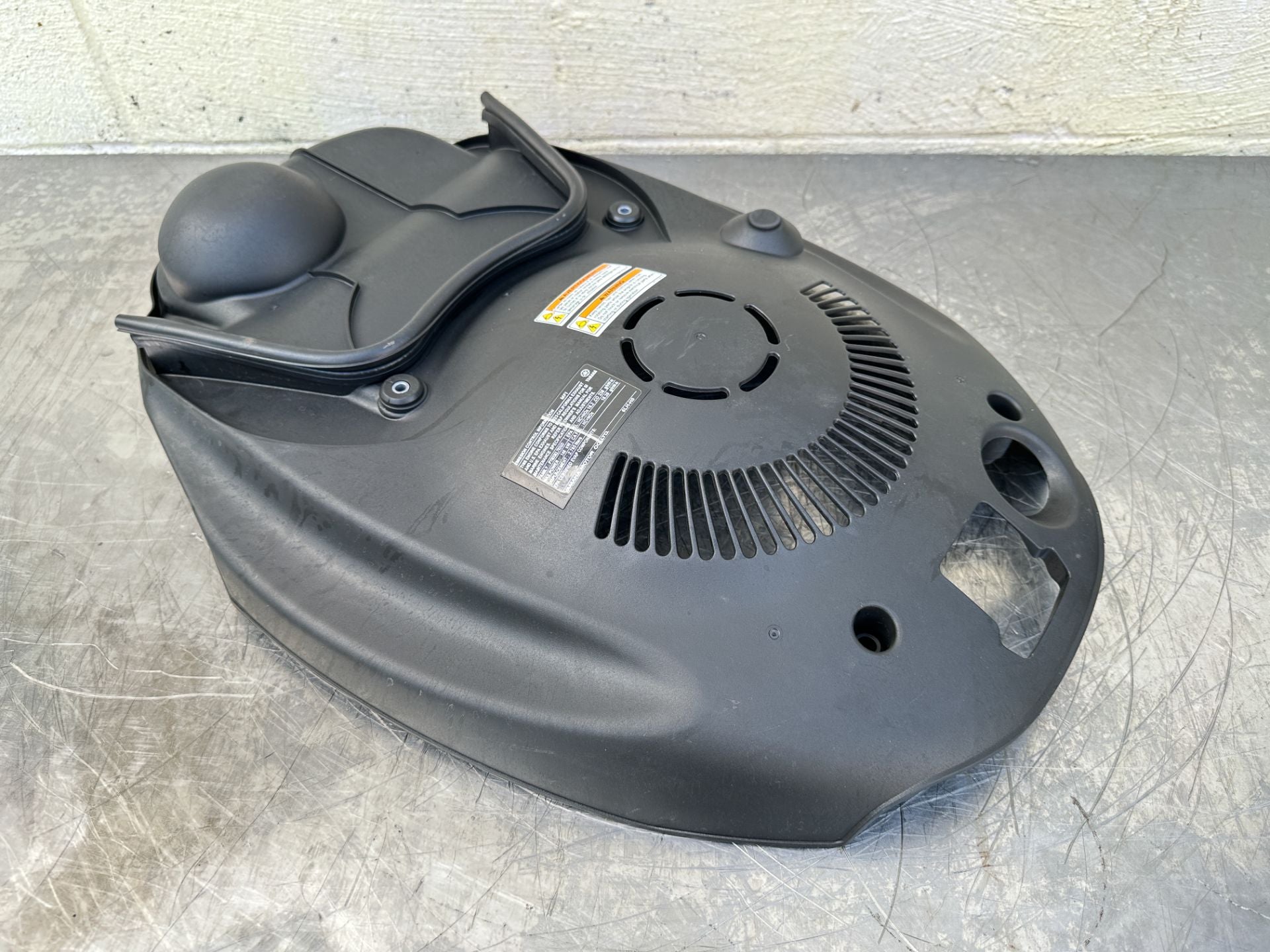 2022 Yamaha 200 HP 4 Stroke Outboard Flywheel Cover 6DA-81337-01-00 OEM