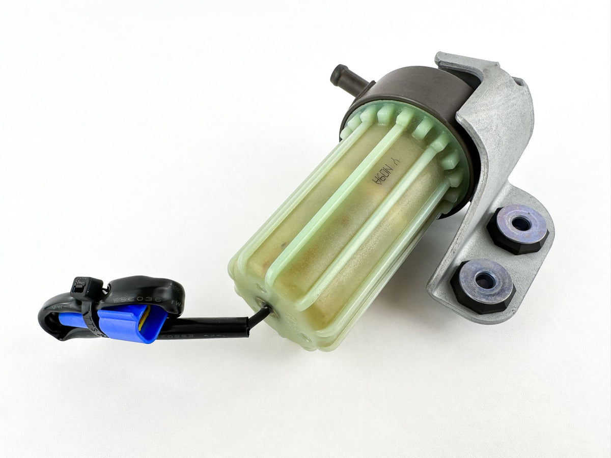 2022 Yamaha 200 HP 4 Stroke Outboard Fuel Filter Assembly 6P3-24560-04-00 OEM