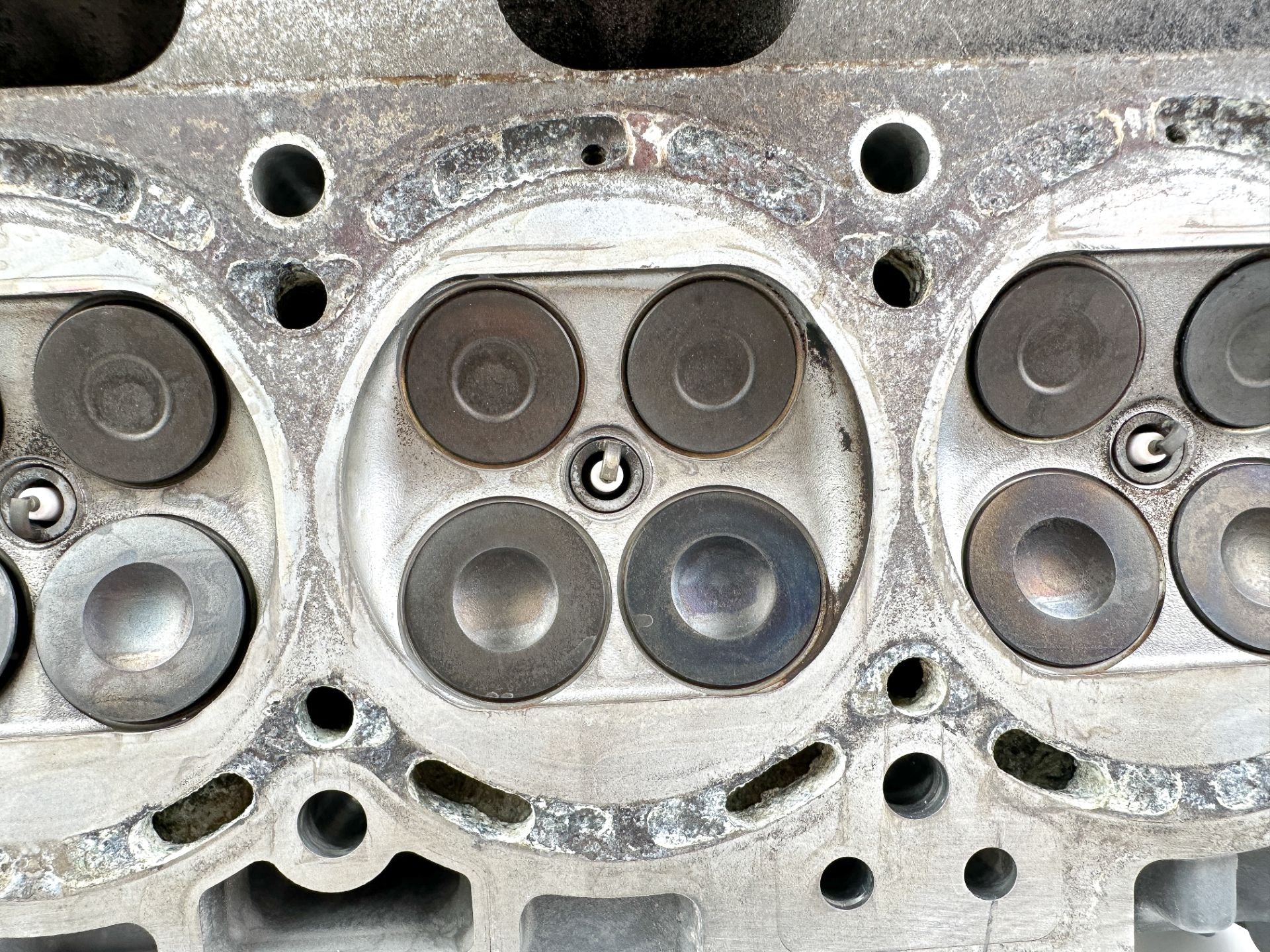 2012 Suzuki 140 HP 4 Stroke Outboard Cylinder Head 11100-90J11 OEM