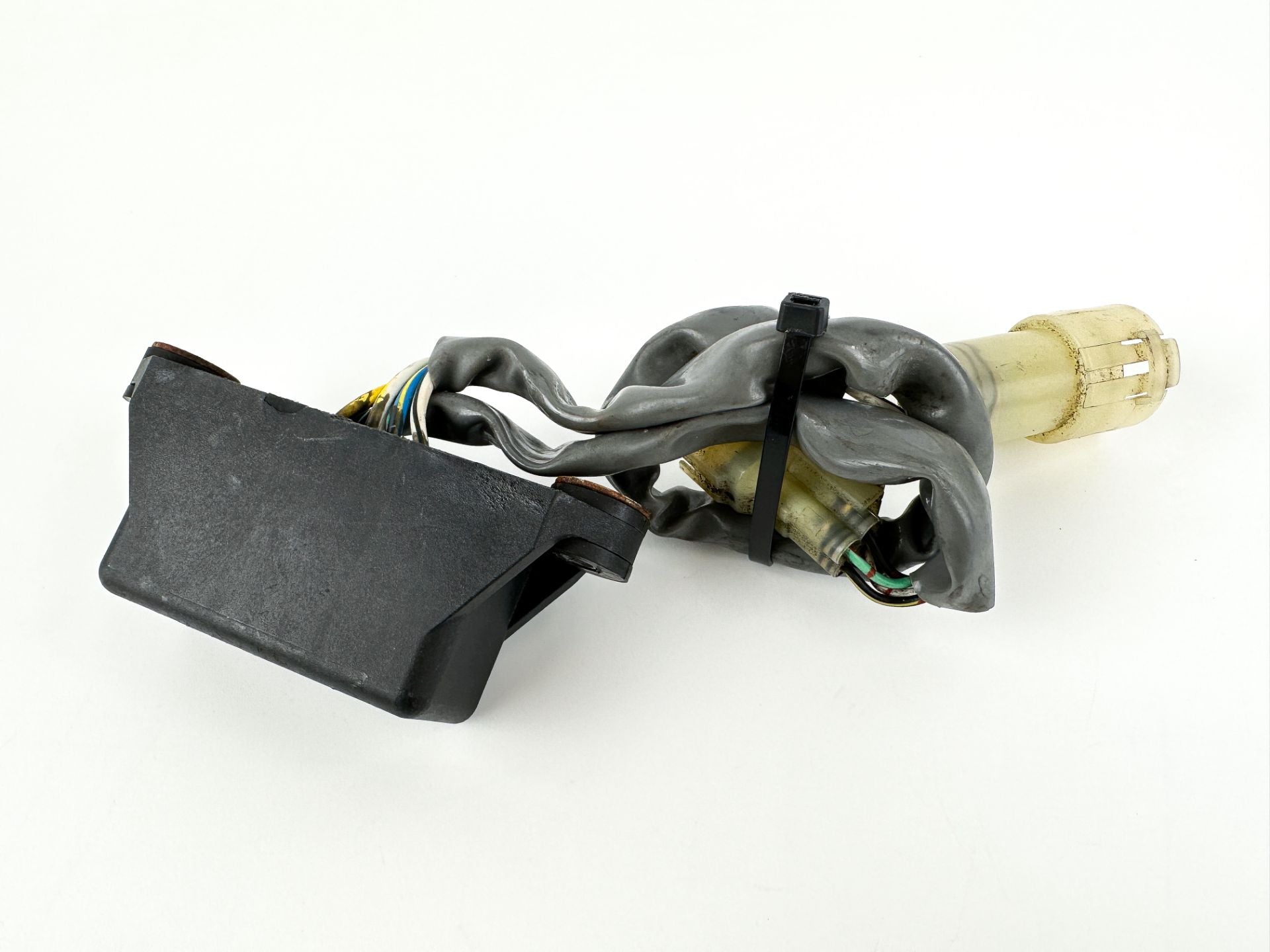 2001 Honda 130 HP 4 Stroke Outboard Main Relay OEM