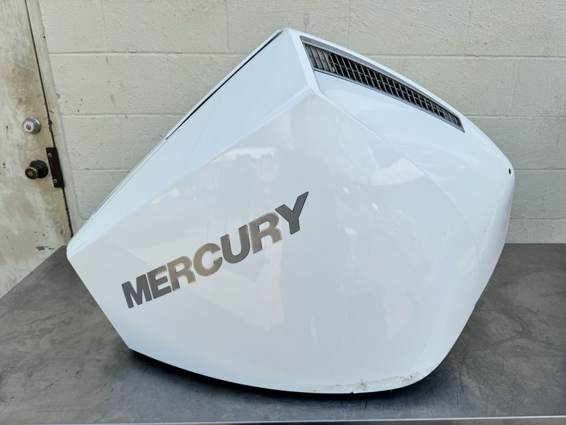 2020 Mercury 225HP V6 4 Stroke Outboard Top Cowling 8M0142180 OEM