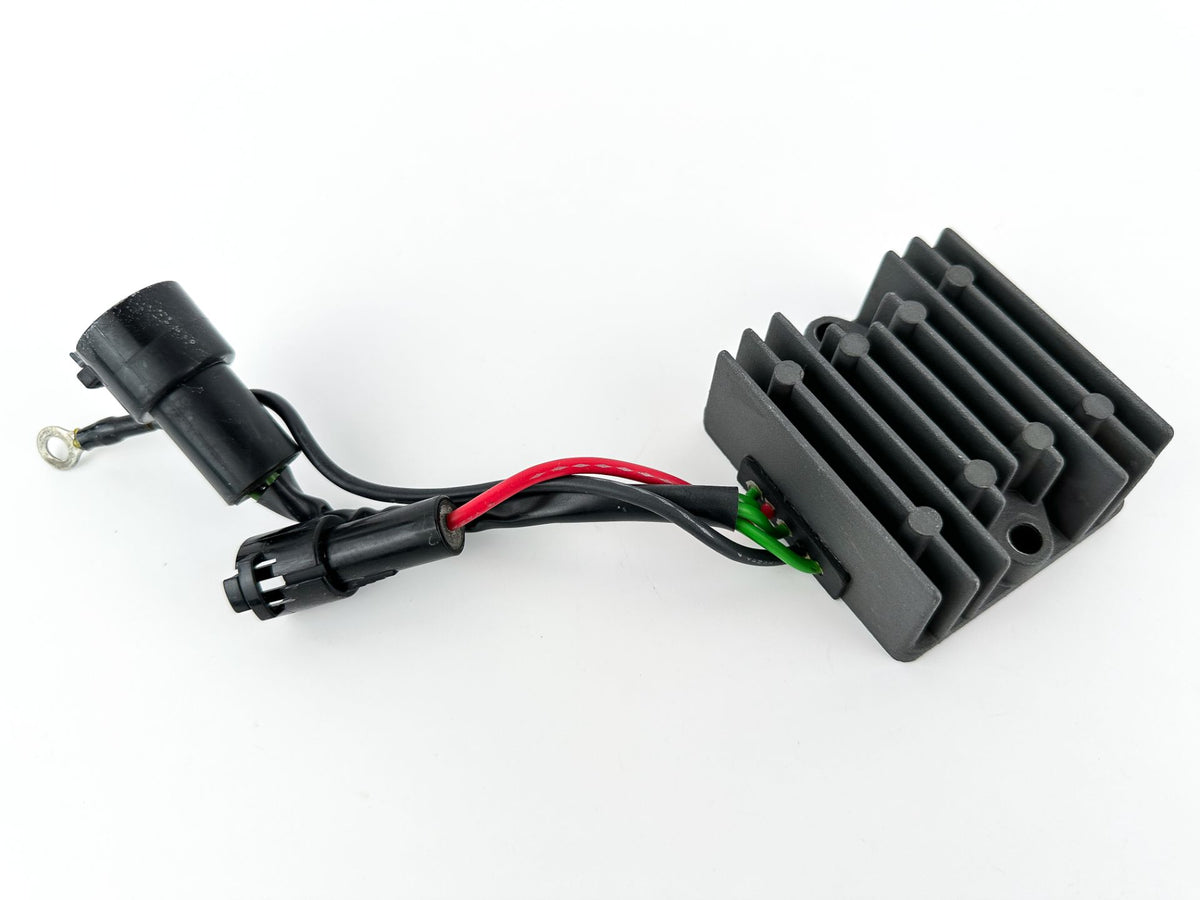 1997 Yamaha 130 HP 2 Stroke Outboard Rectifier & Regulator 6R3-81960-10-00 OEM
