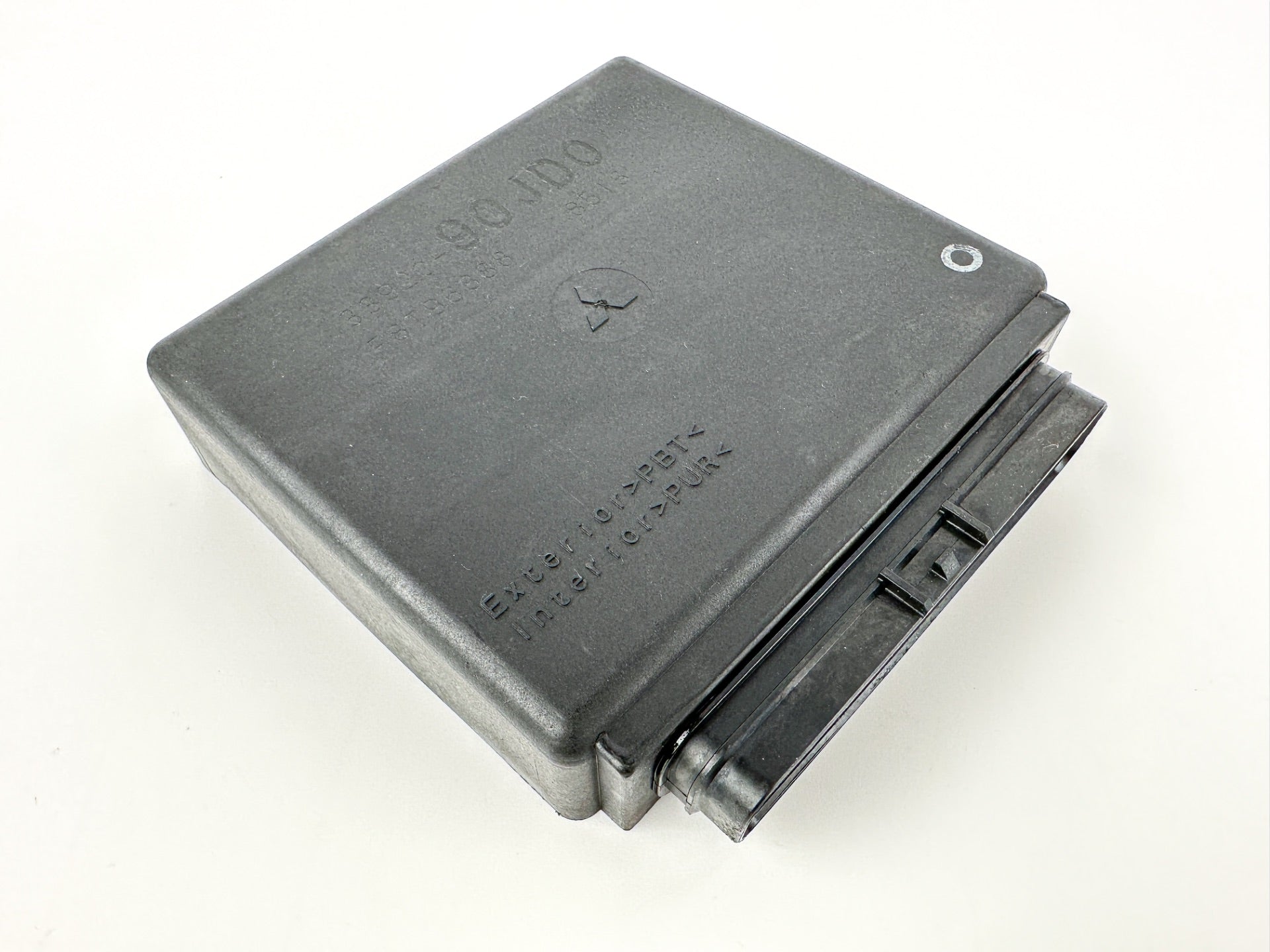2009 Suzuki 100 HP 4 Stroke Outboard Engine Control Unit ECU 33920-90JD1 OEM