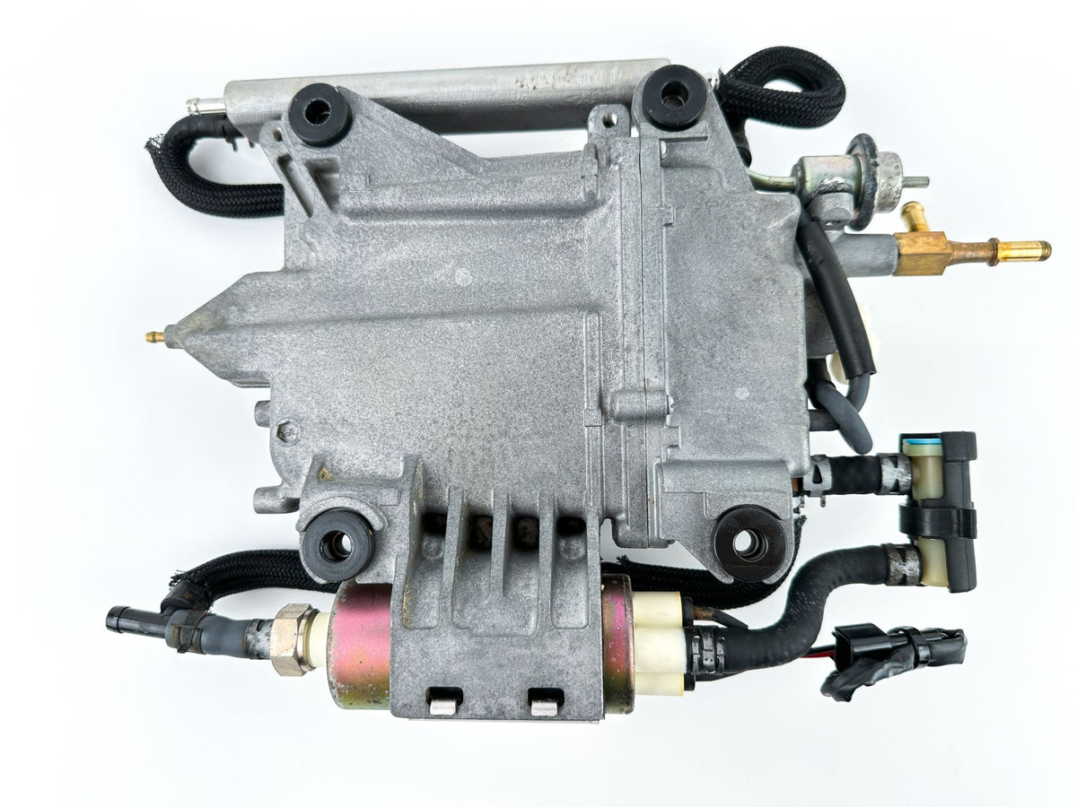 2009 Yamaha 250 HP 4 Stroke Outboard VST Float Chamber Assembly 6P2-14180-04-00 OEM