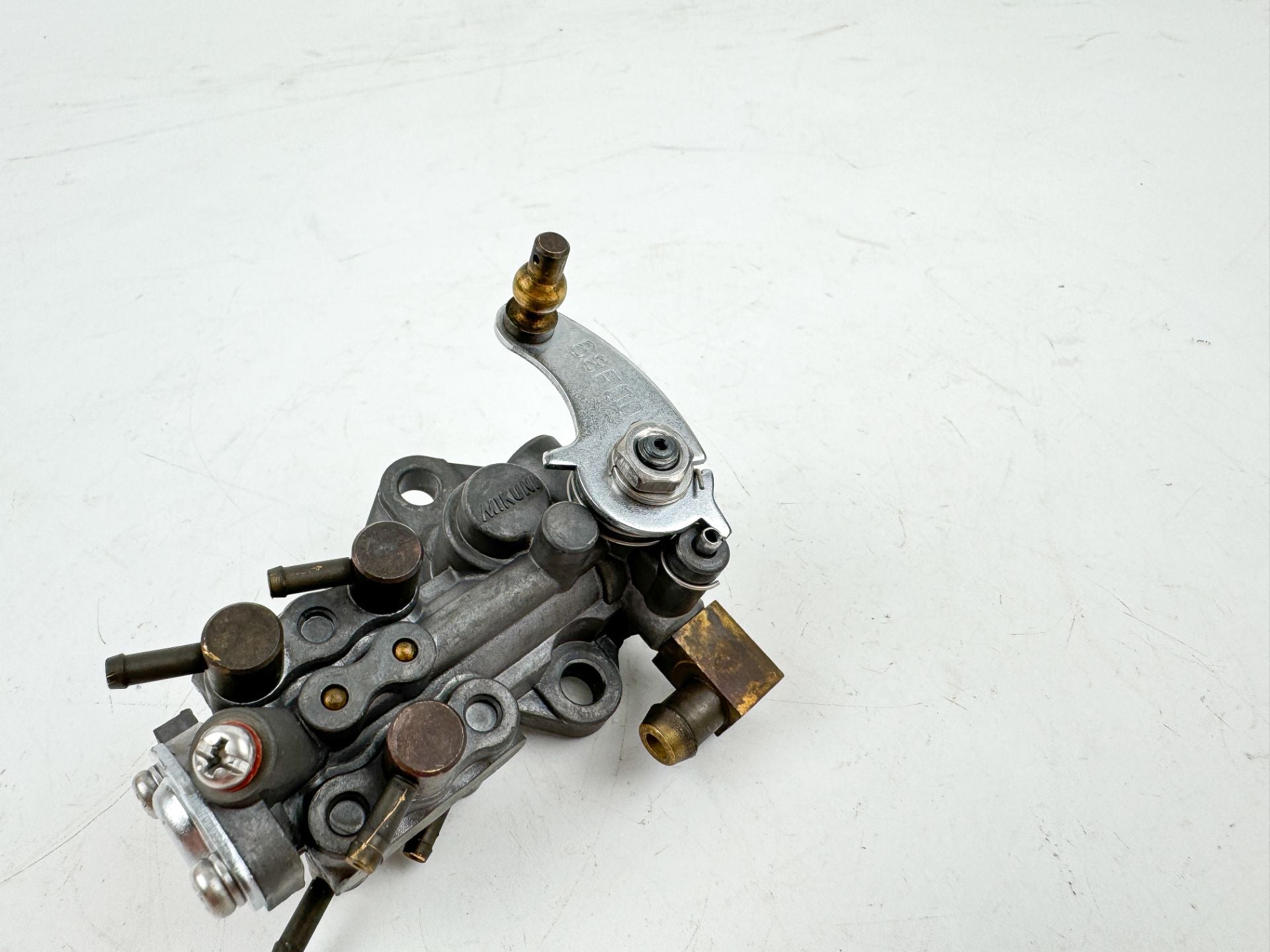 2002 Yamaha 200 HP 2 Stroke Outboard Oil Pump 68F-13200-00-00 OEM