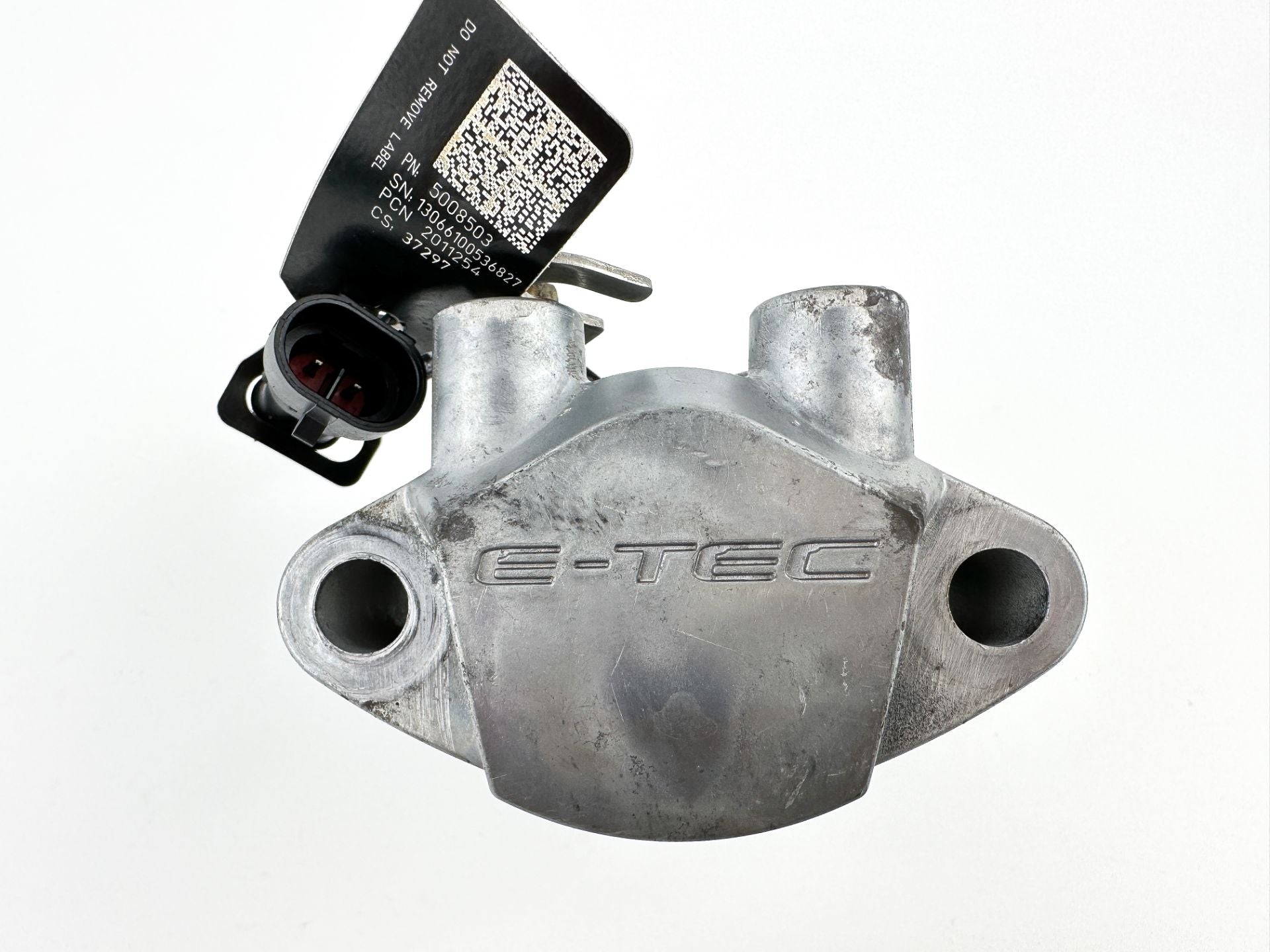2013 Evinrude 250 HP 2 Stroke Outboard Port Side Fuel Injector 5007764 OEM