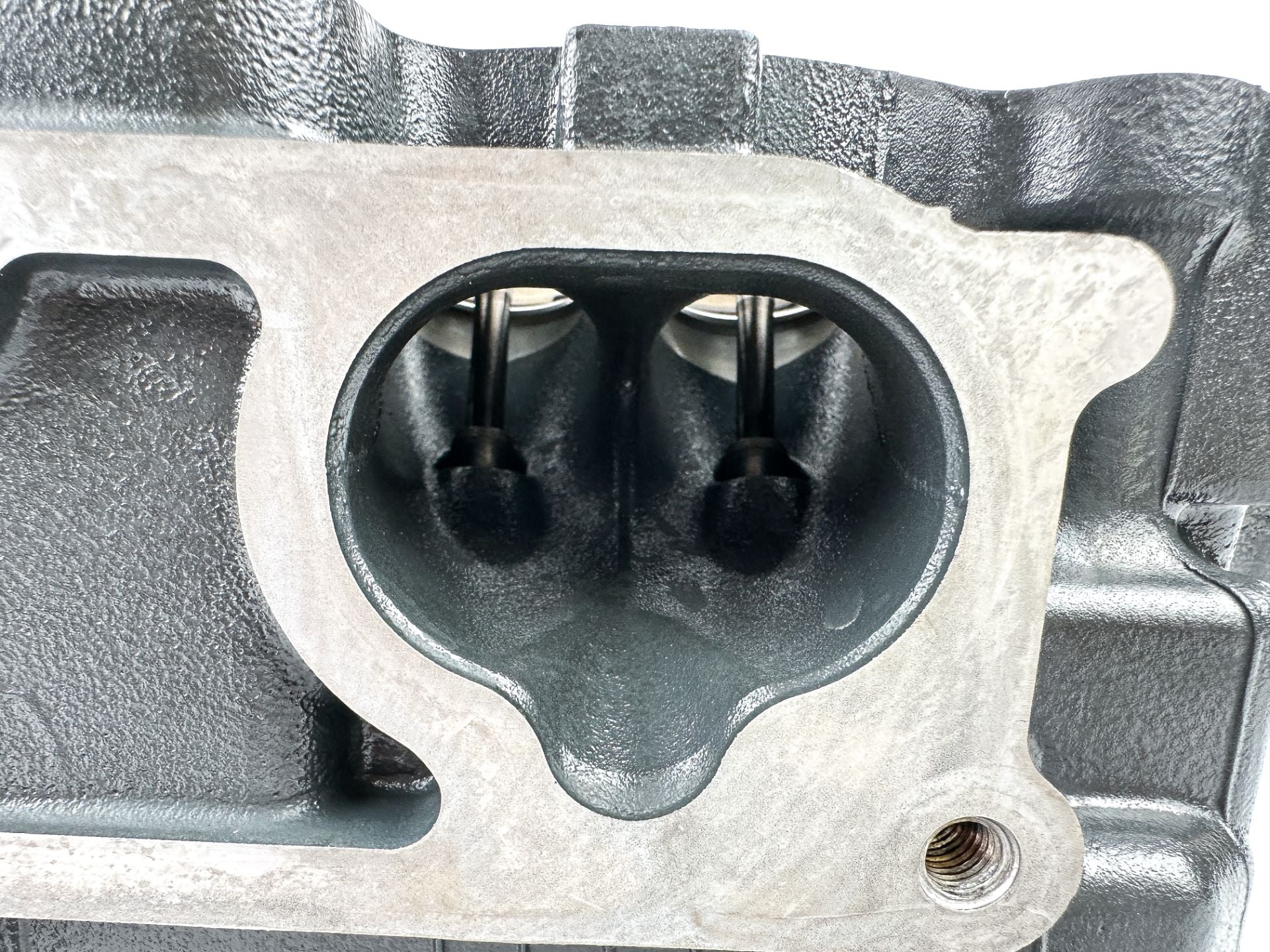 2016 Yamaha 150 HP 4 Stroke Outboard Cylinder Head 63P-W009A-04-9S OEM