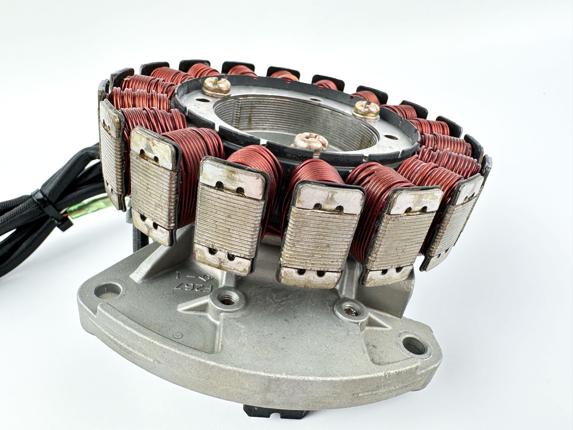 02-04 Yamaha 75 80 90 100 HP 4 Stroke Outboard Pulser Base Stator Assembly 67F-85560-01-00