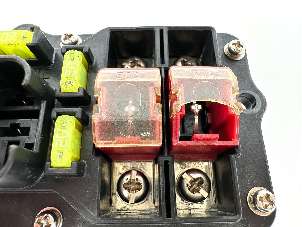 2012 Yamaha 150 HP 4 Stroke Outboard Fuse Box 63P-82170-00-00 OEM