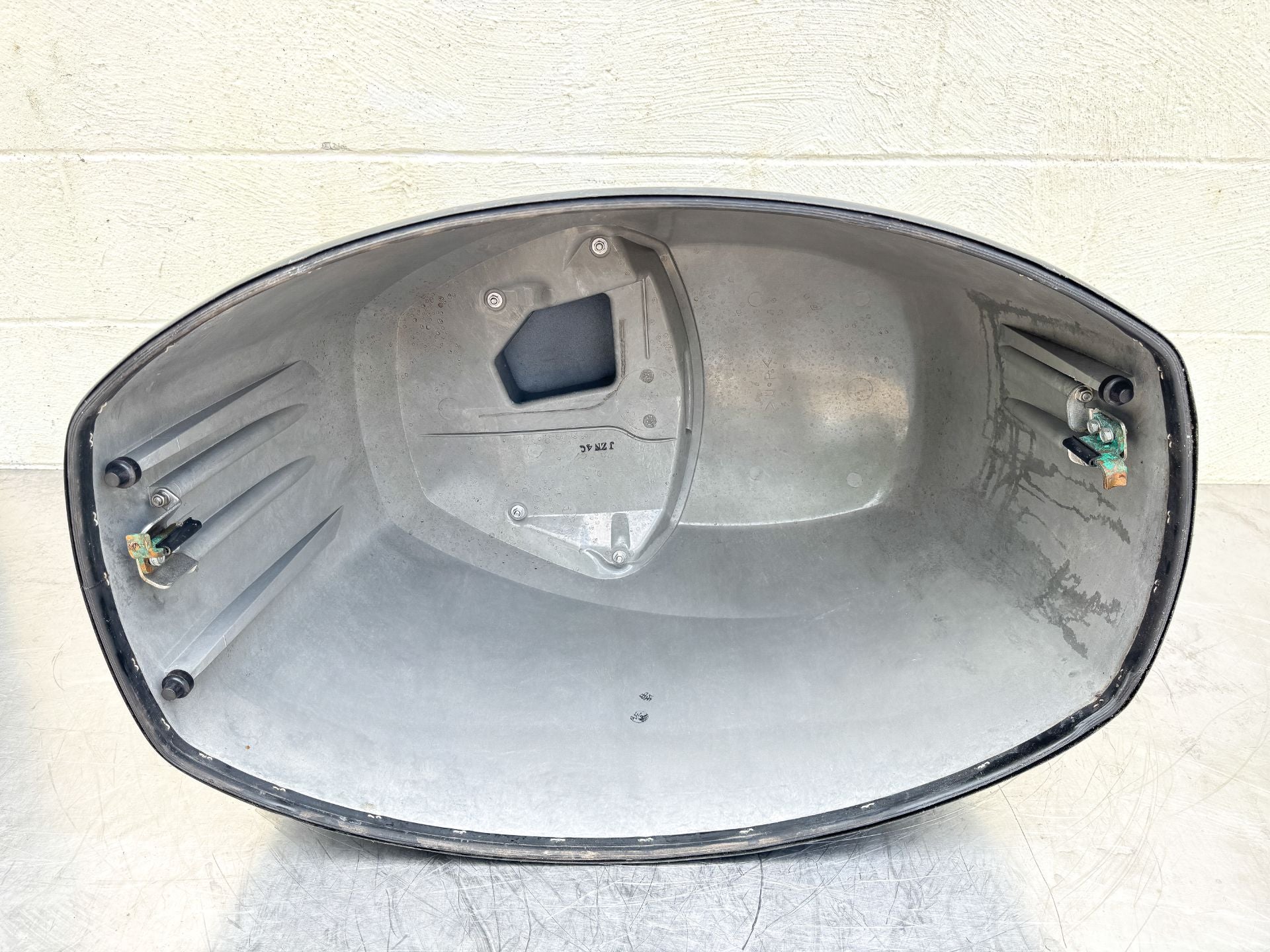 2006 Yamaha 90 HP 4 Stroke Outboard Top Cowling 6D8-42610-01-00 OEM