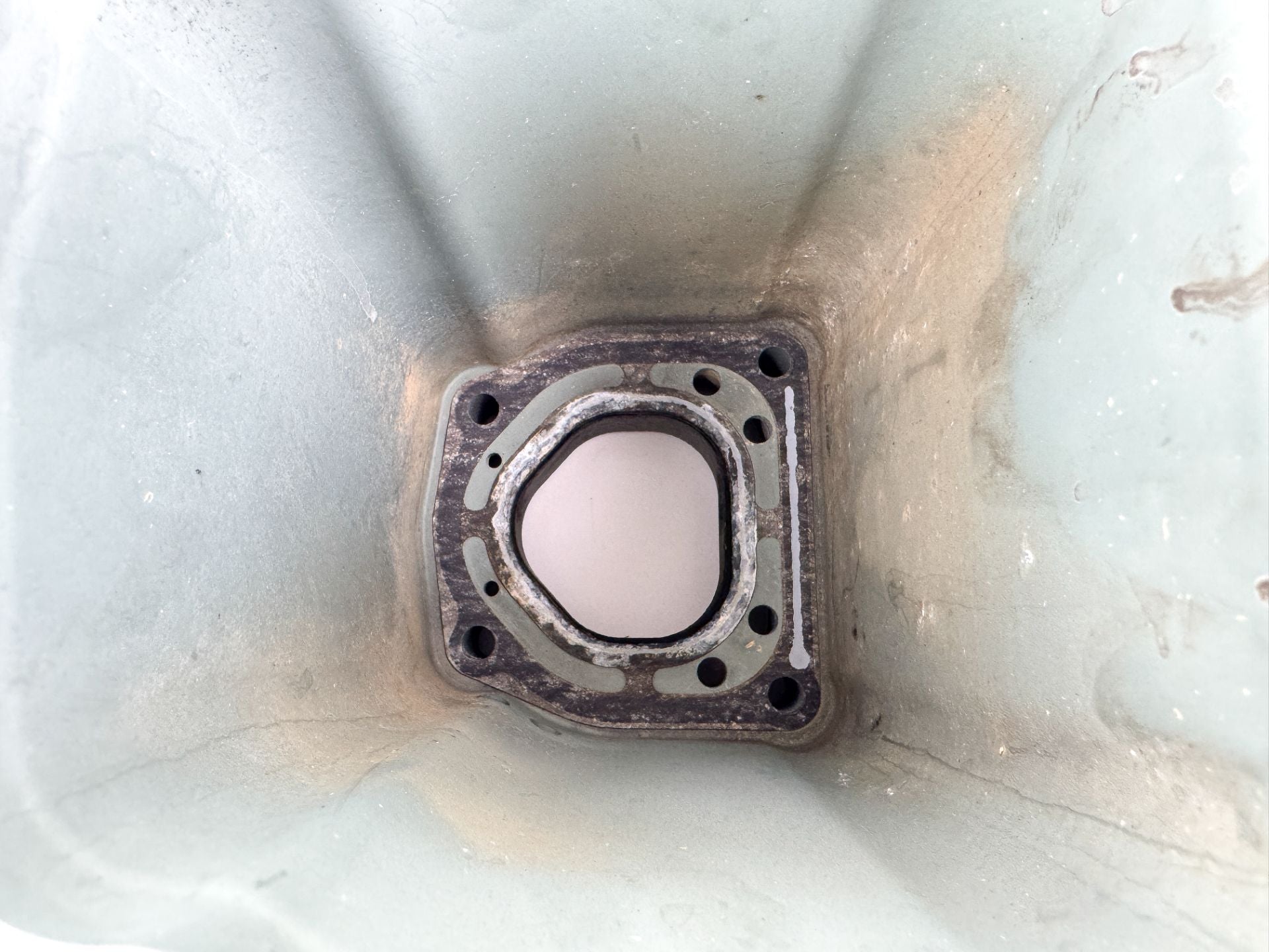 2004 Yamaha 150 HP 4 Stroke Outboard Oil Pan 63P-15311-00-5B OEM