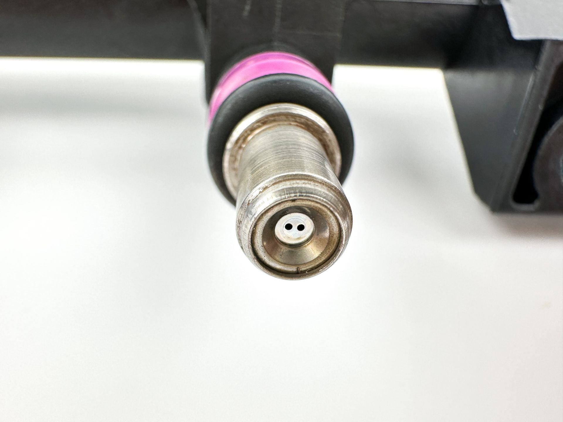 2014 Mercury 115 HP 4 Stroke Outboard Fuel Injector Set W/ Rail 8M0006027 OEM