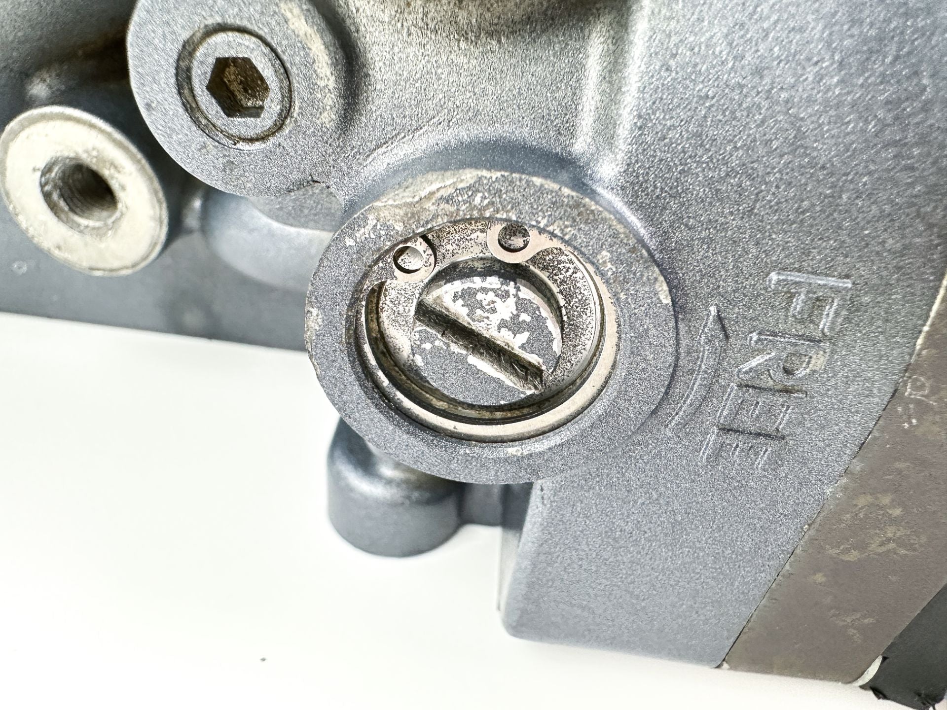 Yamaha F 200 225 250 300 HP 4 Stroke Outboard Power Trim Tilt Unit - Fully Tested