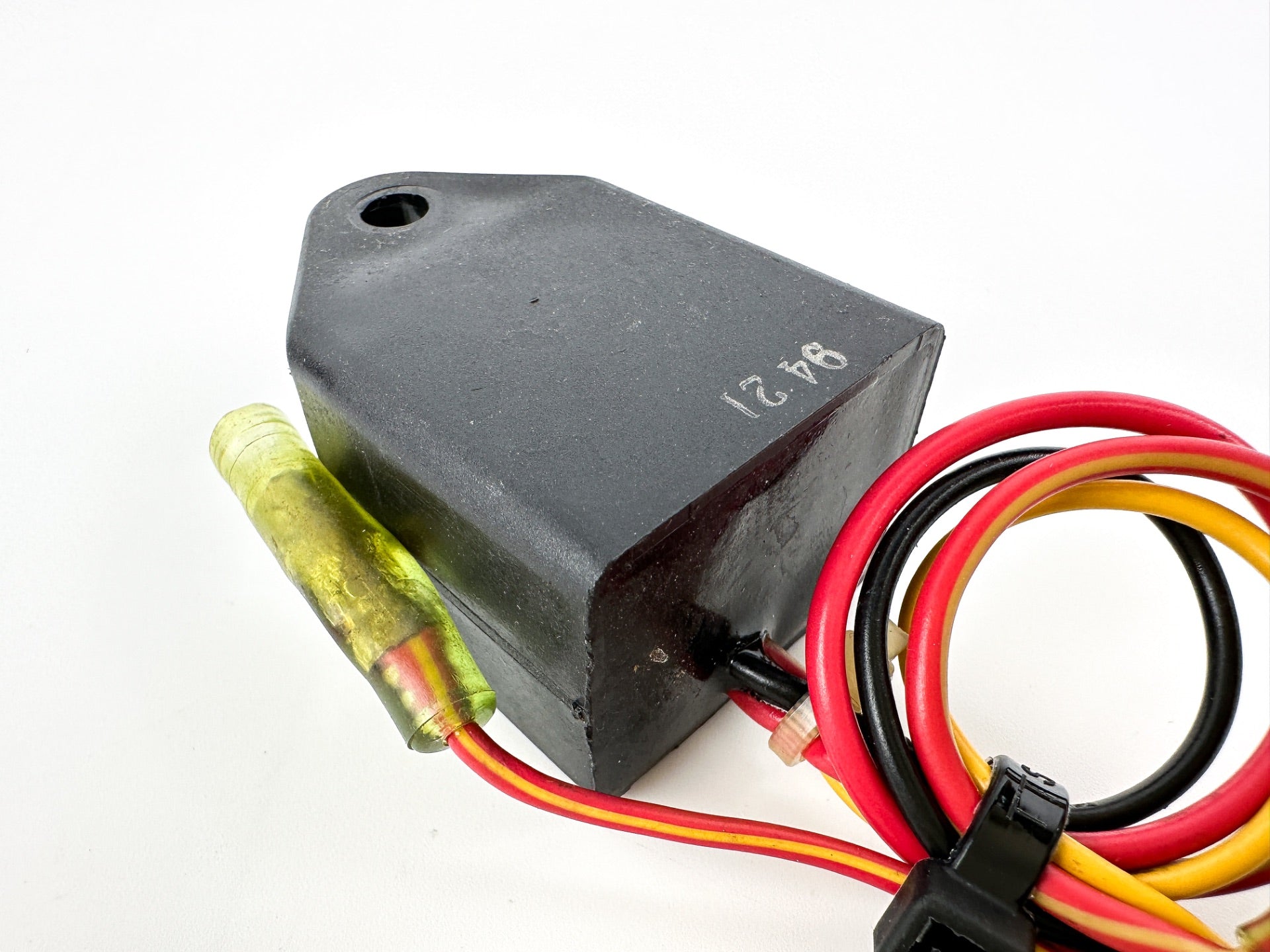 2001 Yamaha 200 HP 2 Stroke Outboard Relay Assembly 65L-81950-00-00 OEM