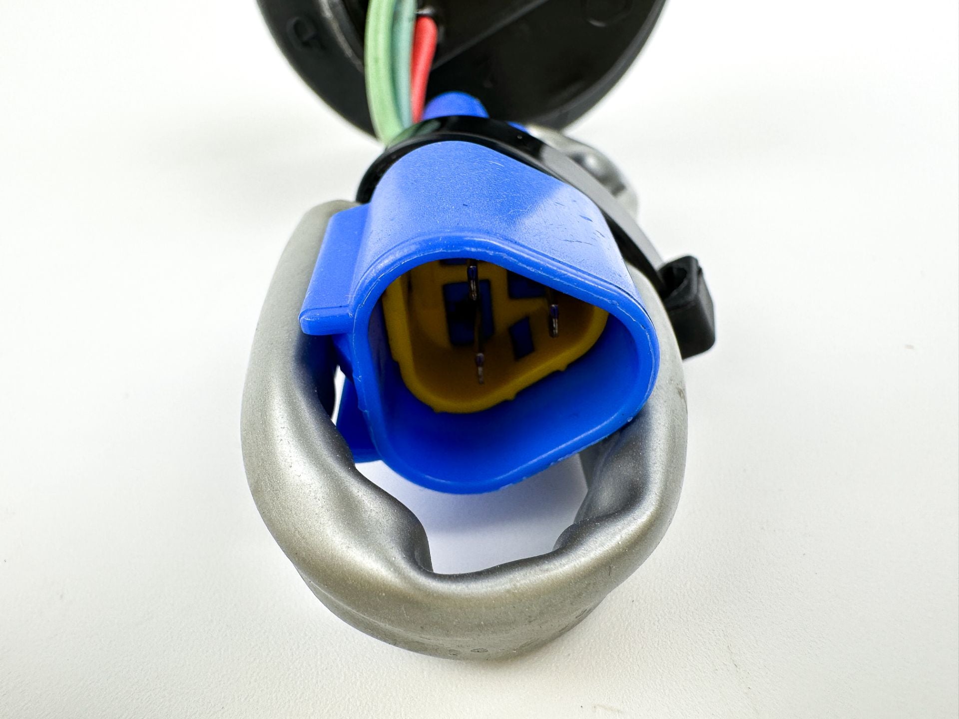 2000 Yamaha 100 HP 4 Stroke Outboard Trim Switch 63D-82563-10-00 OEM