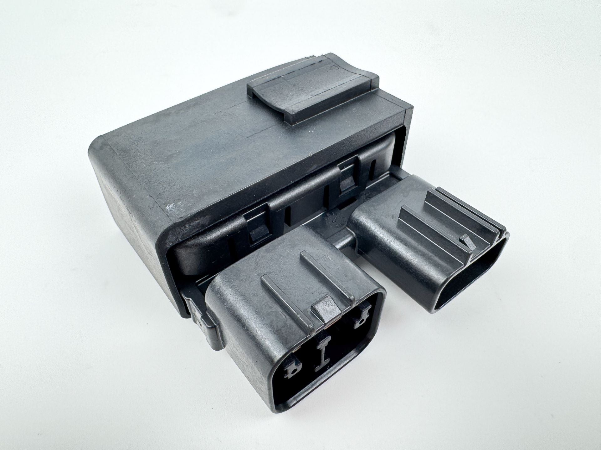 2017 Suzuki 115 HP 4 Stroke Outboard Trim Tilt Relay 38410-93J21 OEM