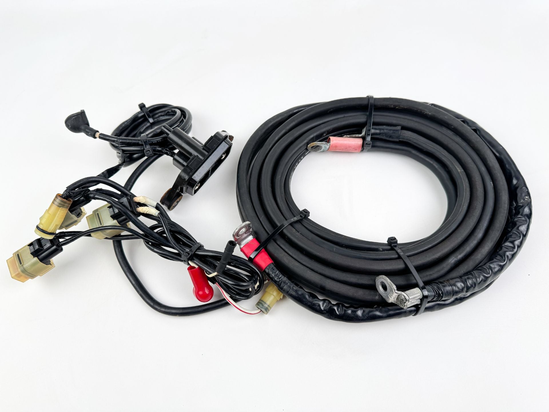 2002 Honda 130 HP 4 Stroke Outboard Battery Cables 32410-ZW5-000 OEM