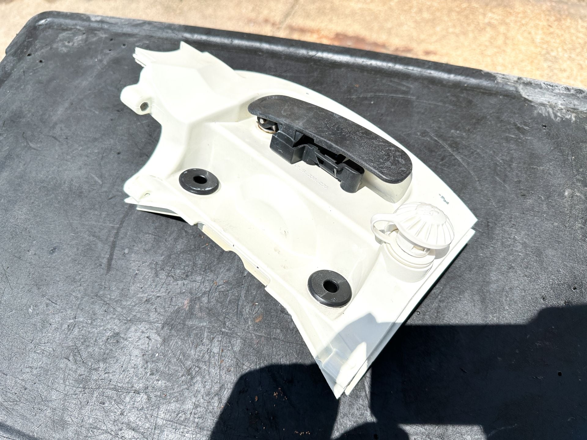 2018 Suzuki 200 HP 4 Stroke Outboard Top Cowling W/ Apron Set 61403-96810-Y5S