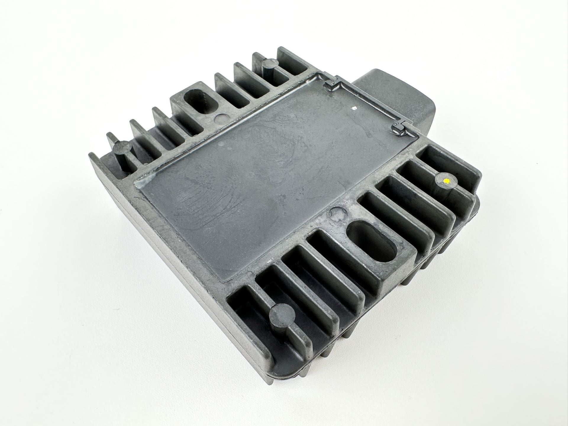 2009 Suzuki 90 HP 4 Stroke Outboard Rectifier & Regulator 32800-87L00 OEM