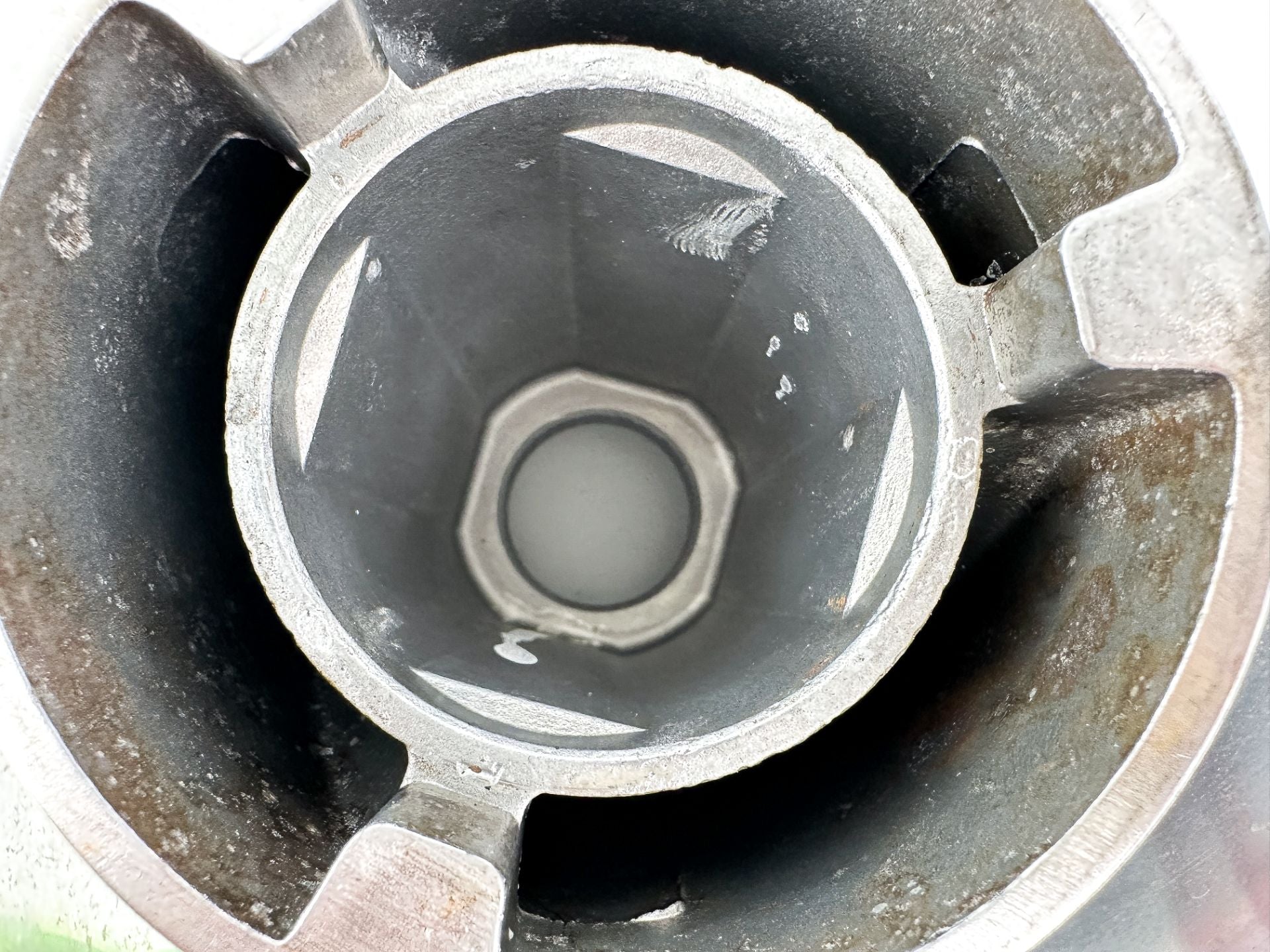 Mercury Marine Vengeance 13 x 18 P Stainless Steel Propeller 48-16988 RH