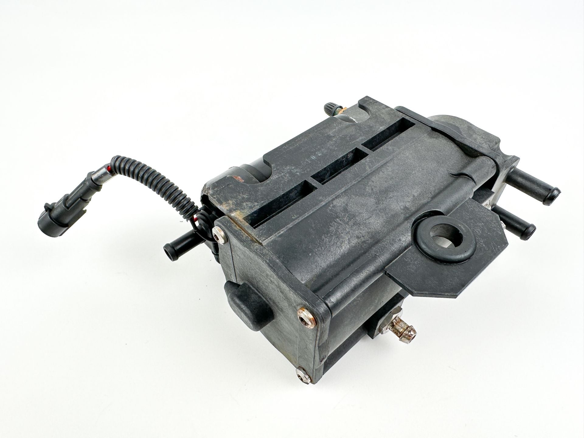 2008 Evinrude 250 HP 2 Stroke Etec Vapor Separator Tank VST 5006063 OEM