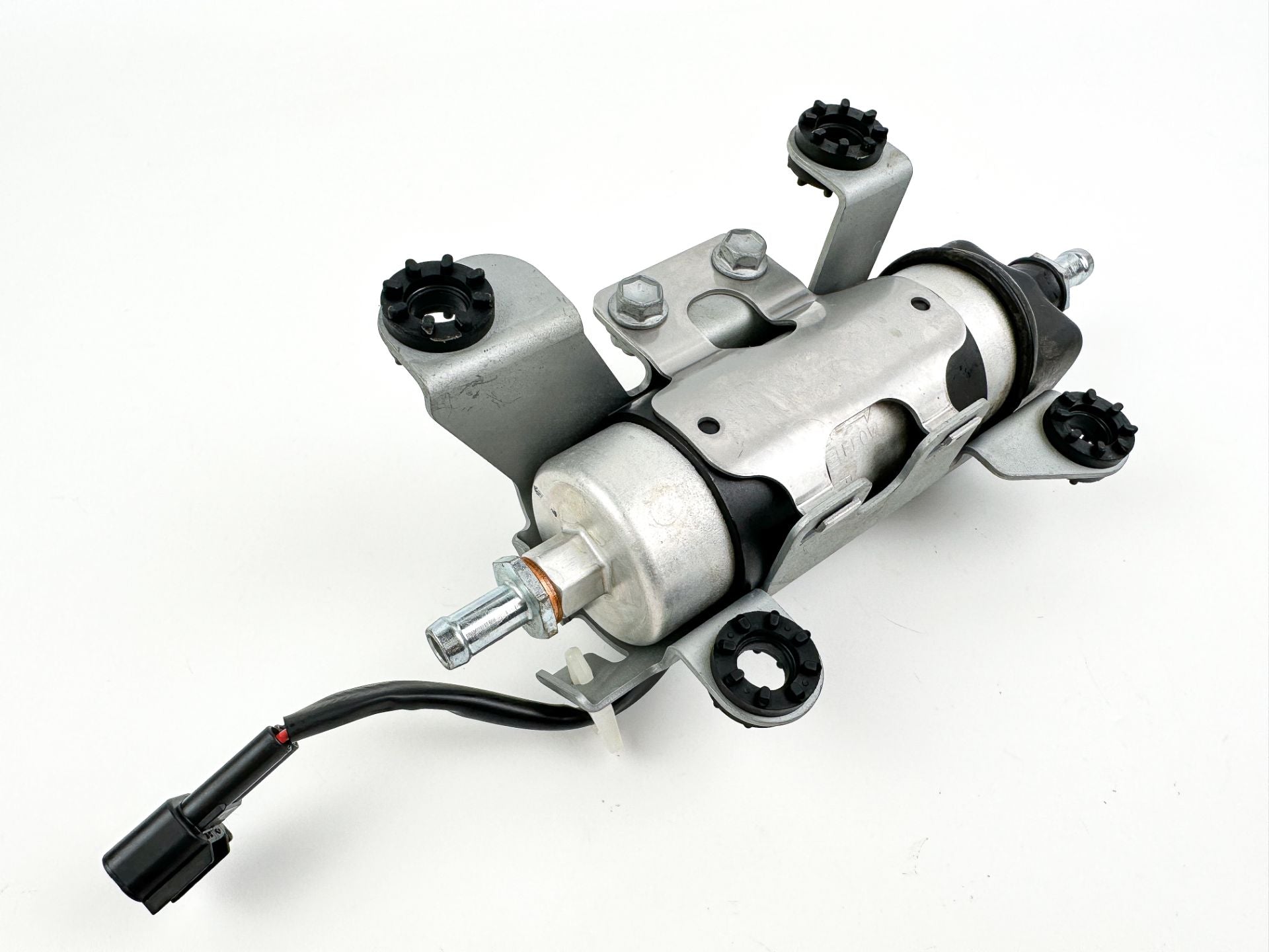 Yamaha F200 200 HP 4 Stroke Outboard Fuel Pump 6GR-24410-01-00 OEM