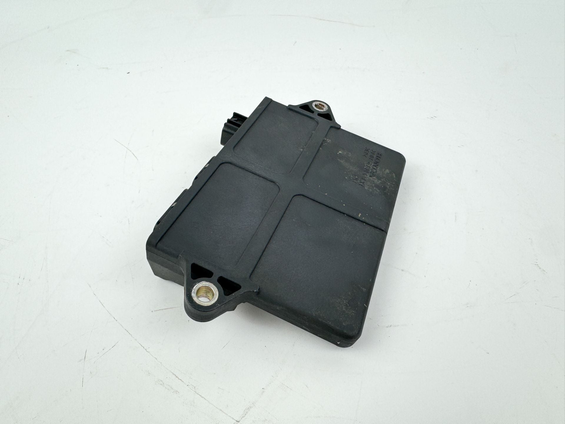 2007 Honda 135 HP 4 Stroke Outboard Engine Control Unit ECU 34750-ZY5-063 OEM