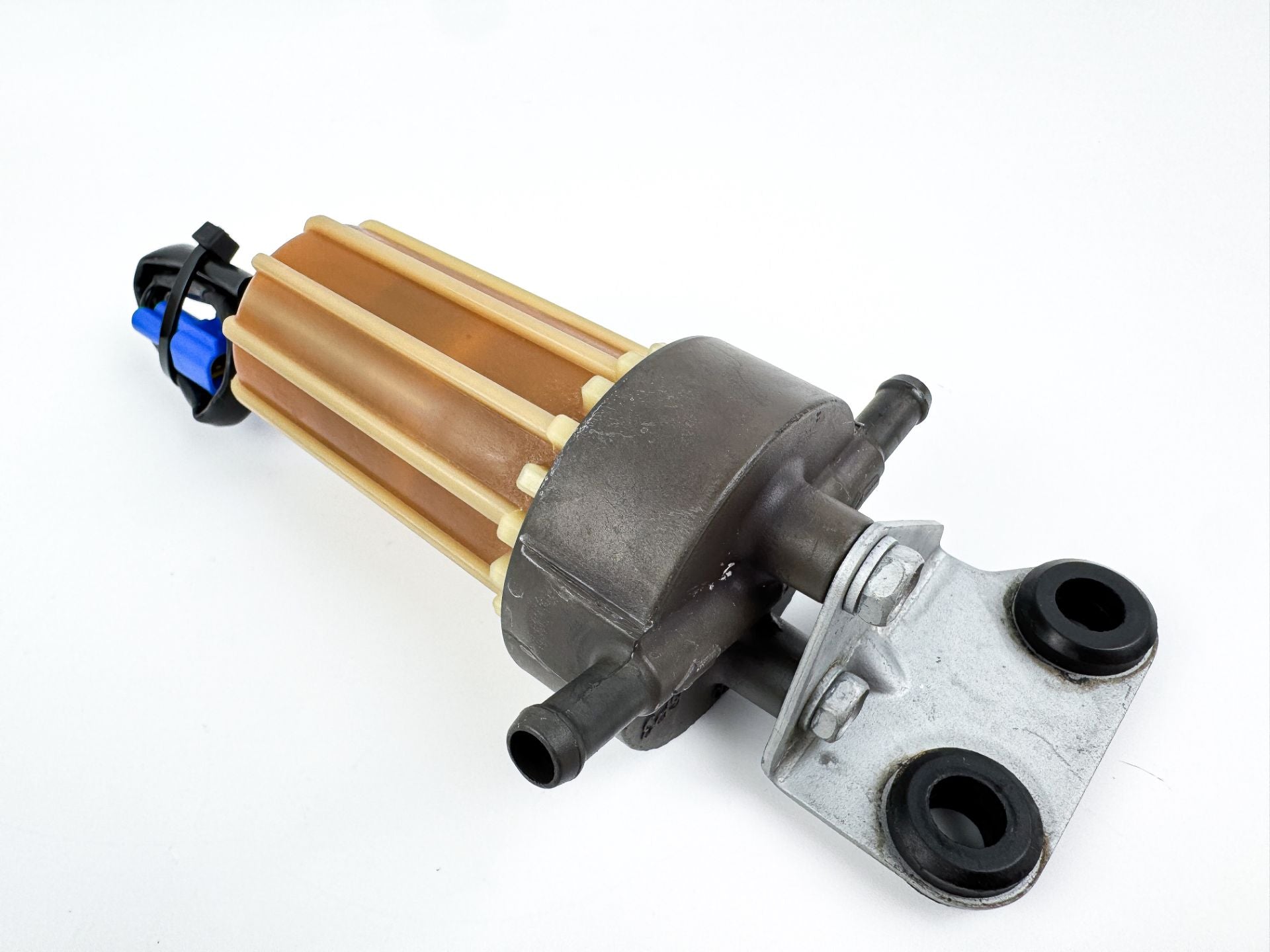 2016 Yamaha 150 HP 4 Stroke Outboard Fuel Filter Assembly 6P3-24560-03-00 OEM