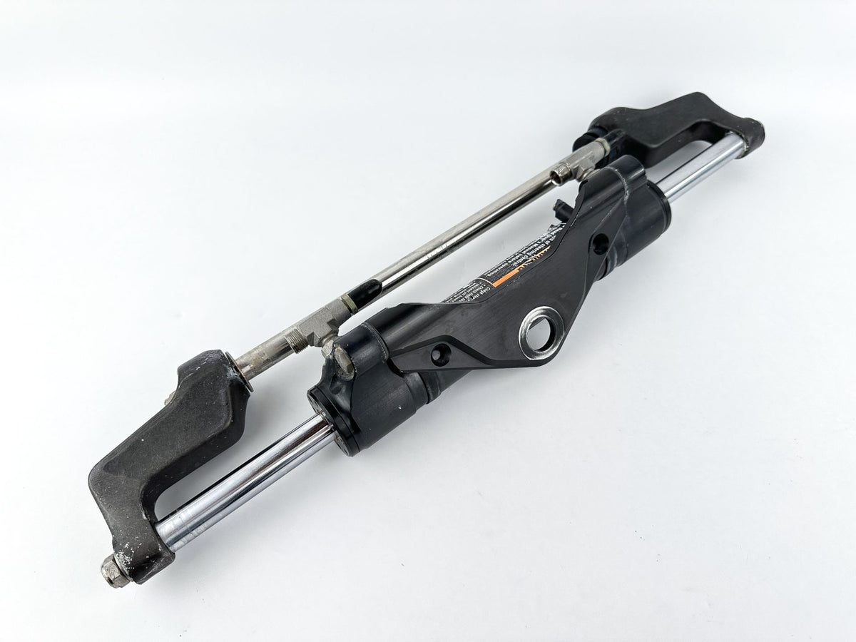 Yamaha Outboard Hydraulic Steering Ram Cylinder Assembly 6ES-42401-00