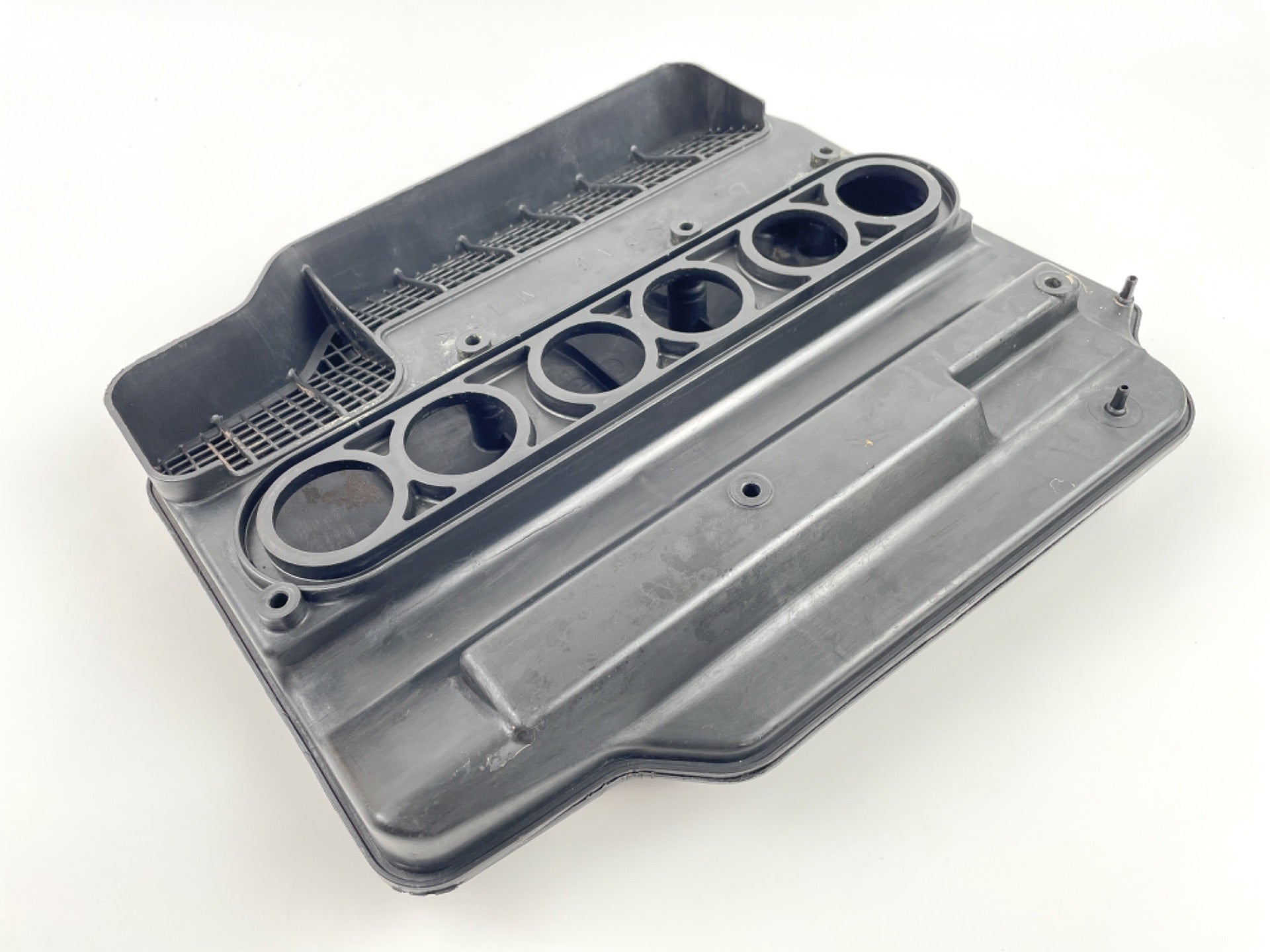 2000 Yamaha 250 HP 2 Stroke Outboard Intake Air Silencer Assembly 65L-14440-00-00 OEM