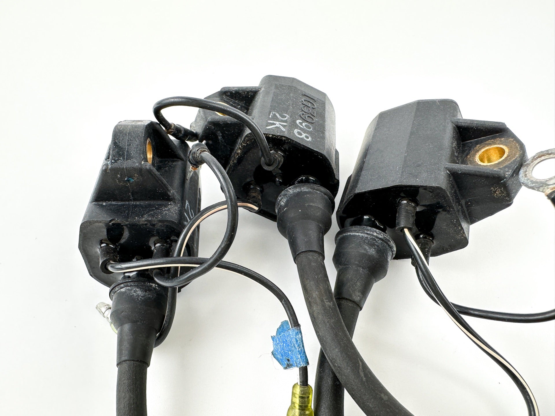 2003 Yamaha 70 HP 2 Stroke Outboard Ignition Coil Set 697-85570-00-00 OEM