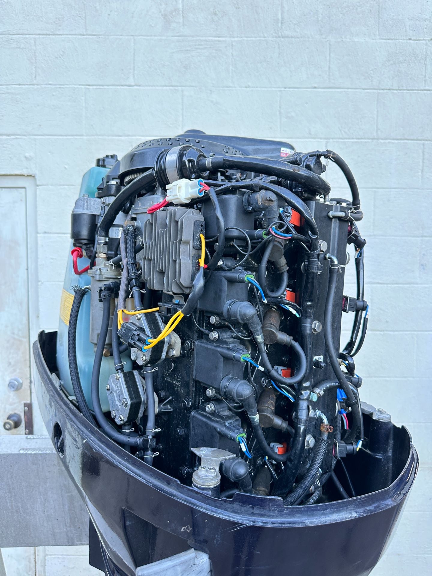 2016 Tohatsu 115HP 2 Stroke Outboard Engine W/ 25" XL Shaft